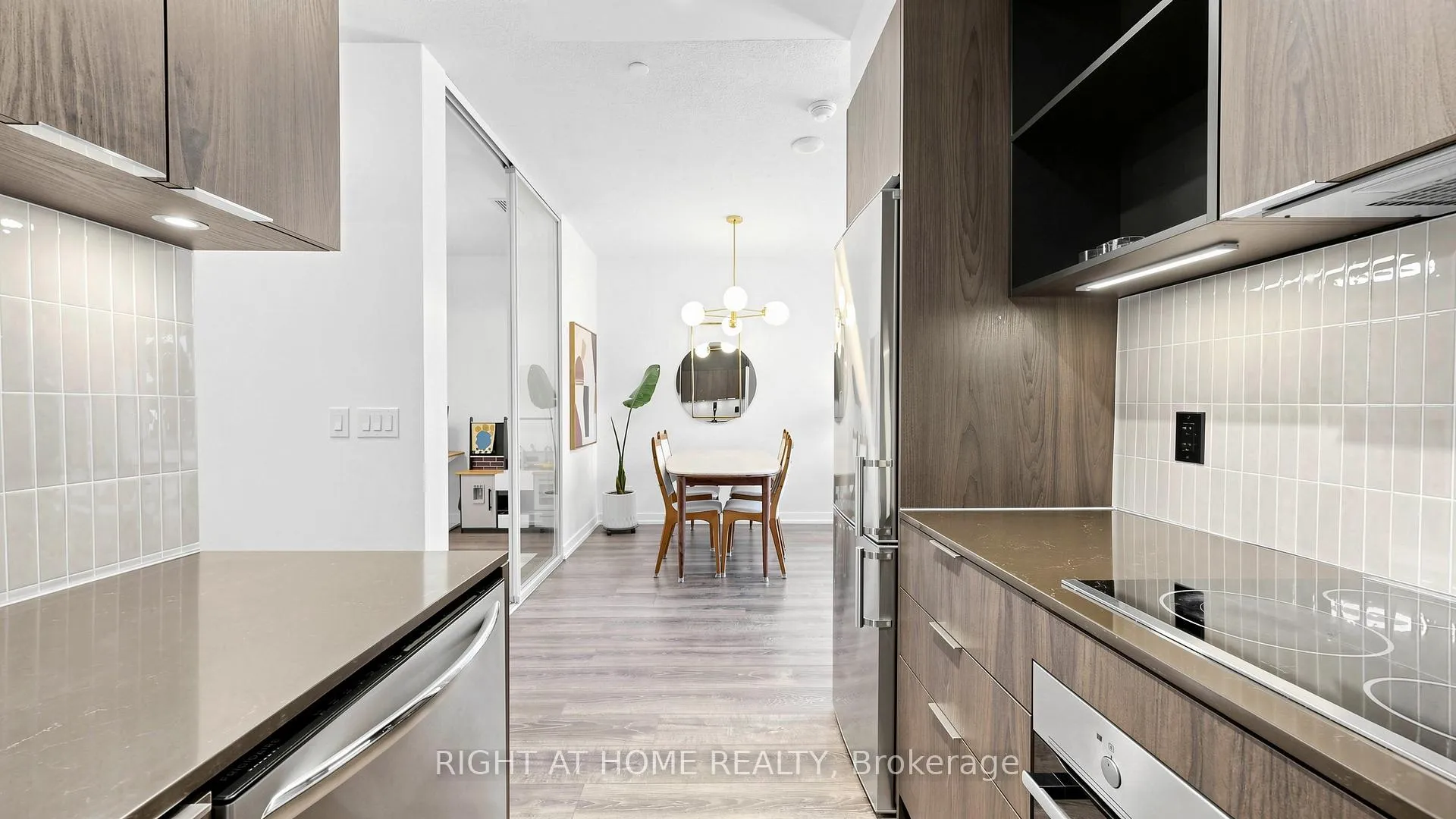 Photo 10 of Unit 714, 200 Sackville Street, Toronto, Regent Park — HOMEH