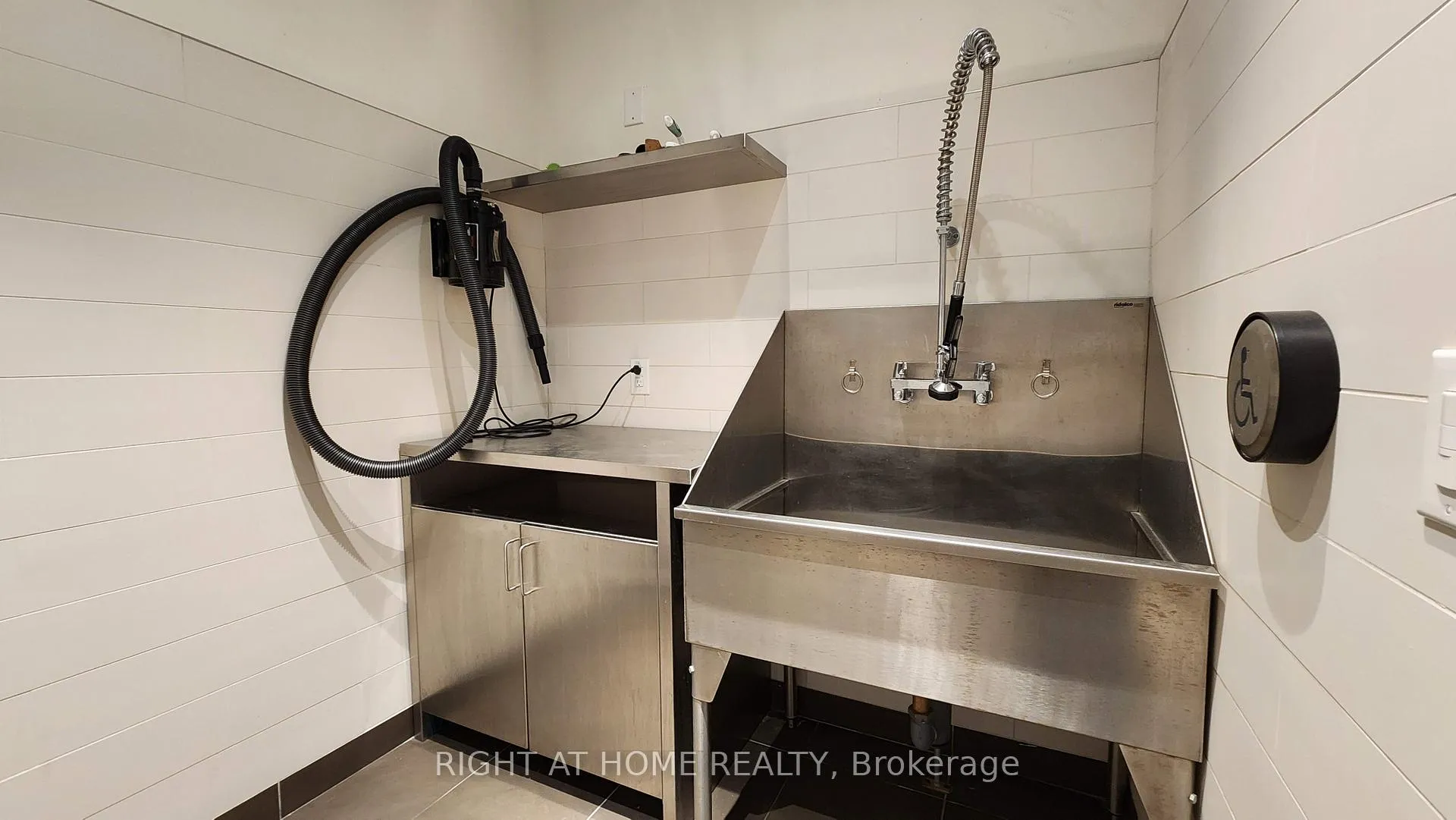 Photo 31 of Unit 714, 200 Sackville Street, Toronto, Regent Park — HOMEH