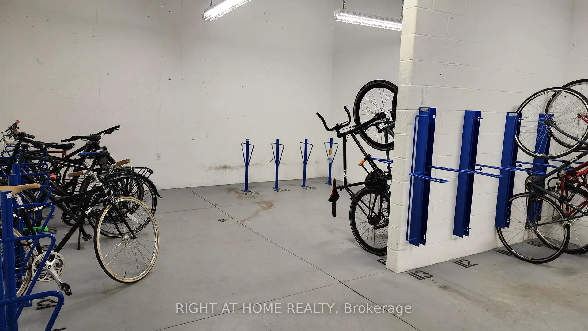 Photo 32 of Unit 714, 200 Sackville Street, Toronto, Regent Park — HOMEH