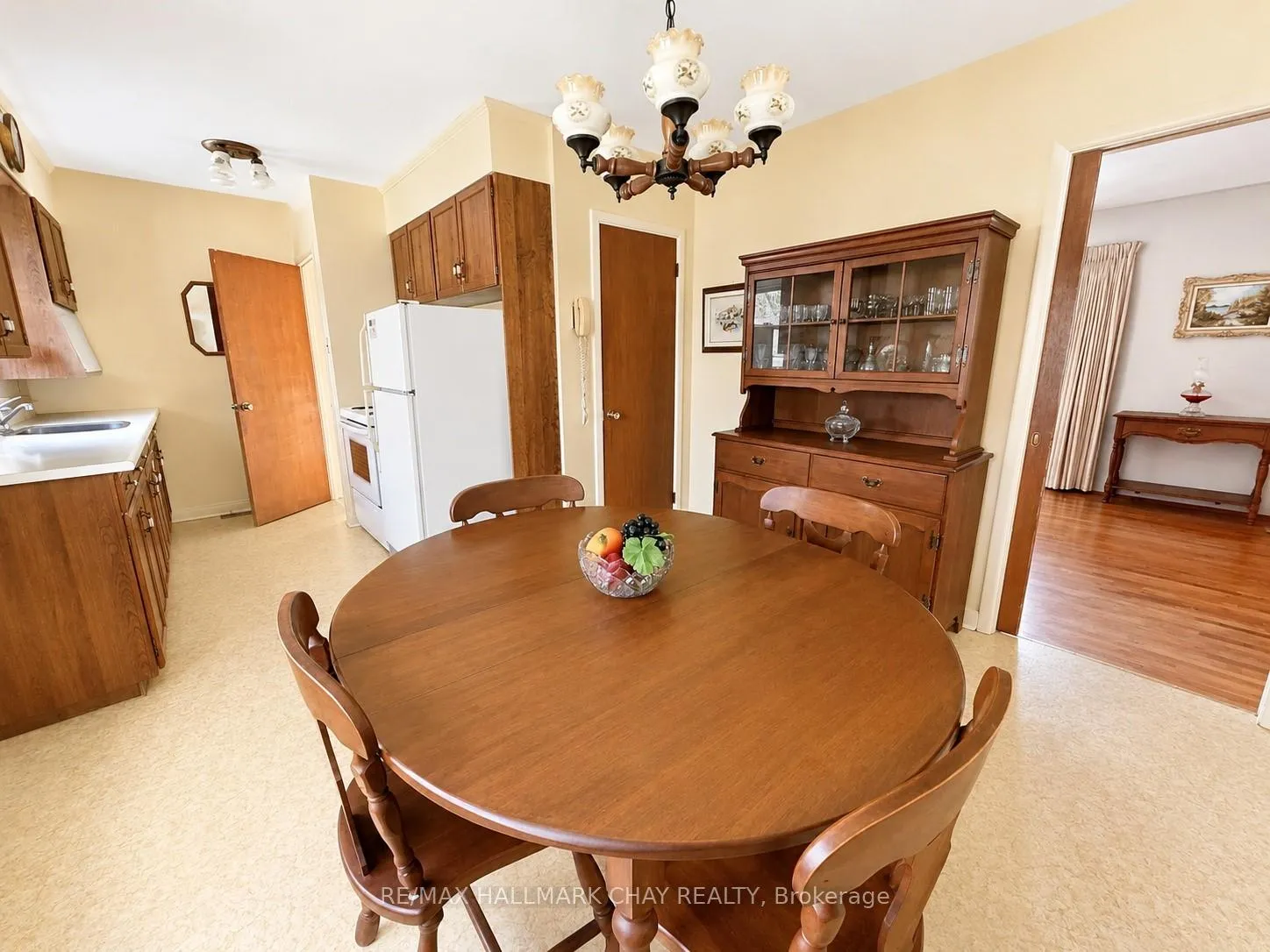 Photo 10 of 121 Rodney Street, Barrie, Codrington — HOMEH
