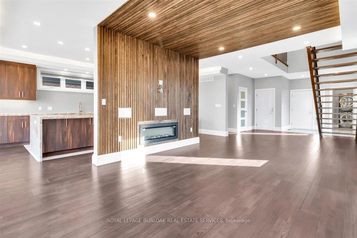 Photo 5 of Unit Upper, 255 Federal Street, Hamilton, Stoney Creek — HOMEH