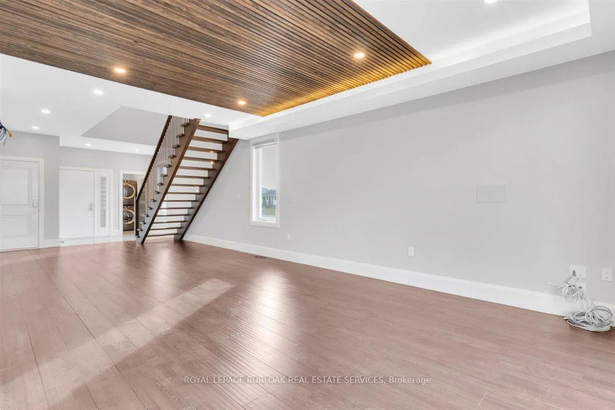 Photo 16 of Unit Upper, 255 Federal Street, Hamilton, Stoney Creek — HOMEH