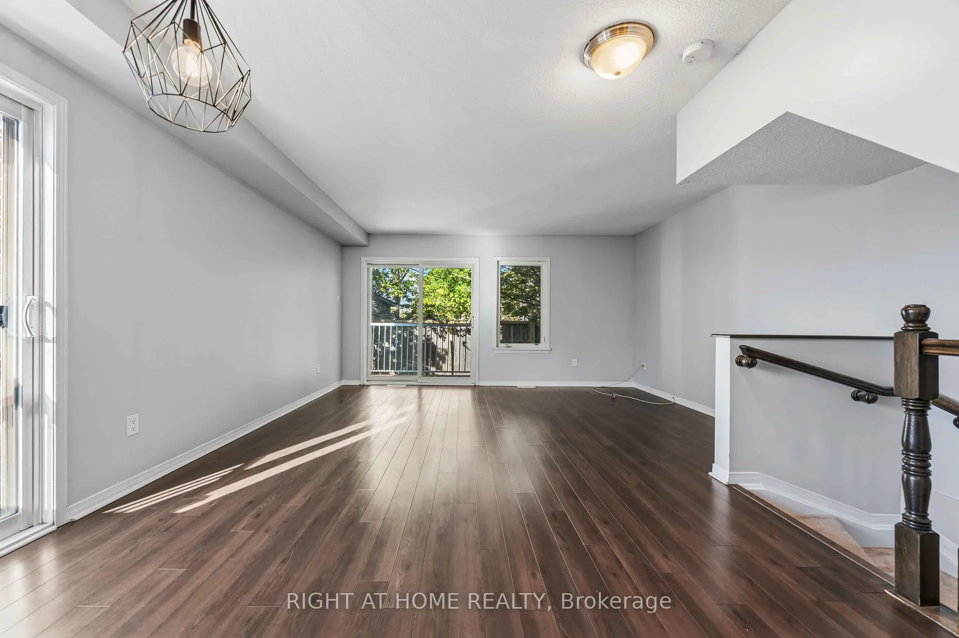 Photo 3 of 227 Keltie Private, Ottawa, Barrhaven - Longfields — HOMEH