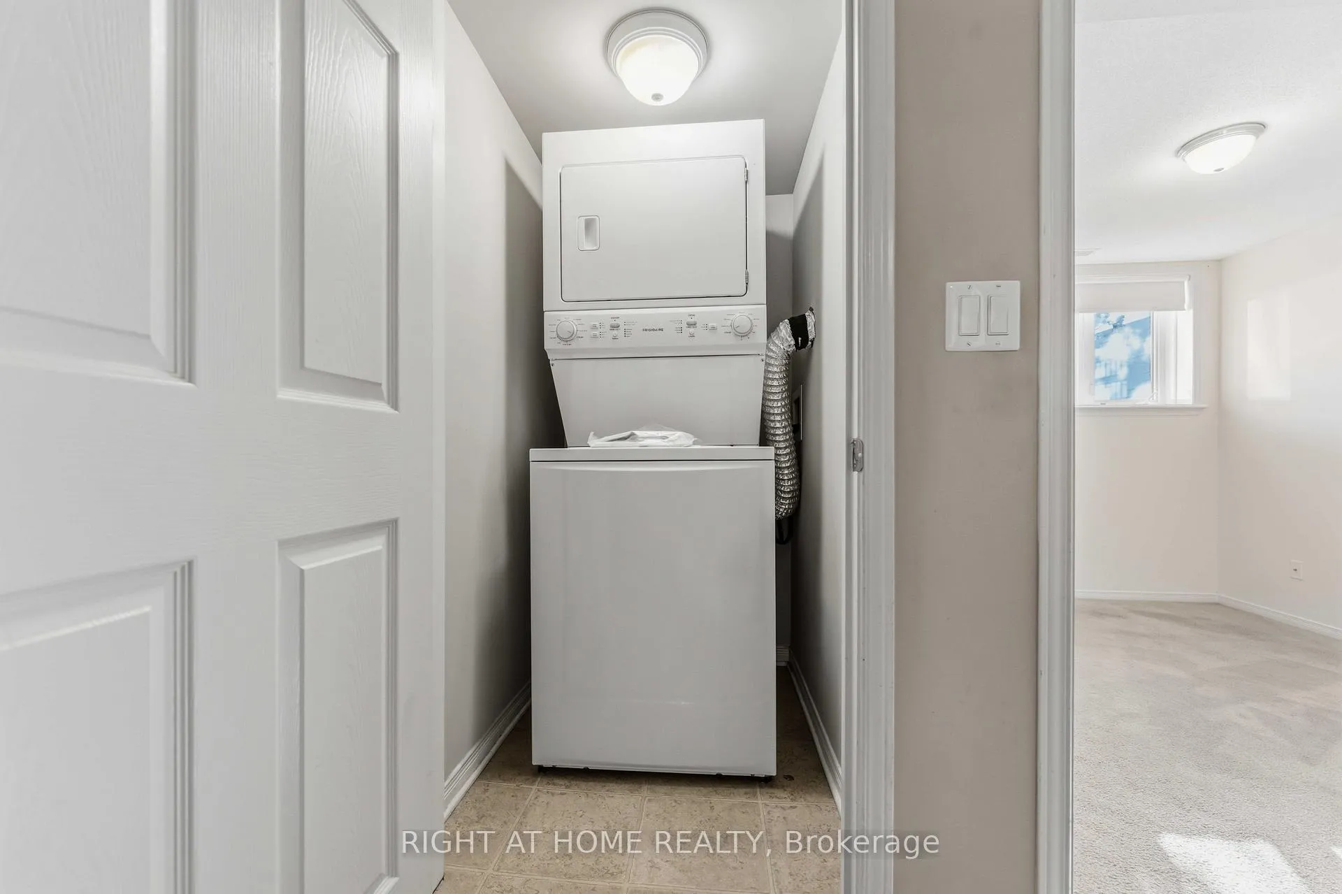 Photo 23 of 227 Keltie Private, Ottawa, Barrhaven - Longfields — HOMEH