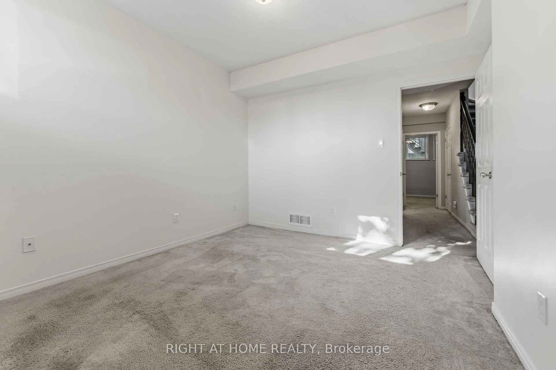 Photo 25 of 227 Keltie Private, Ottawa, Barrhaven - Longfields — HOMEH