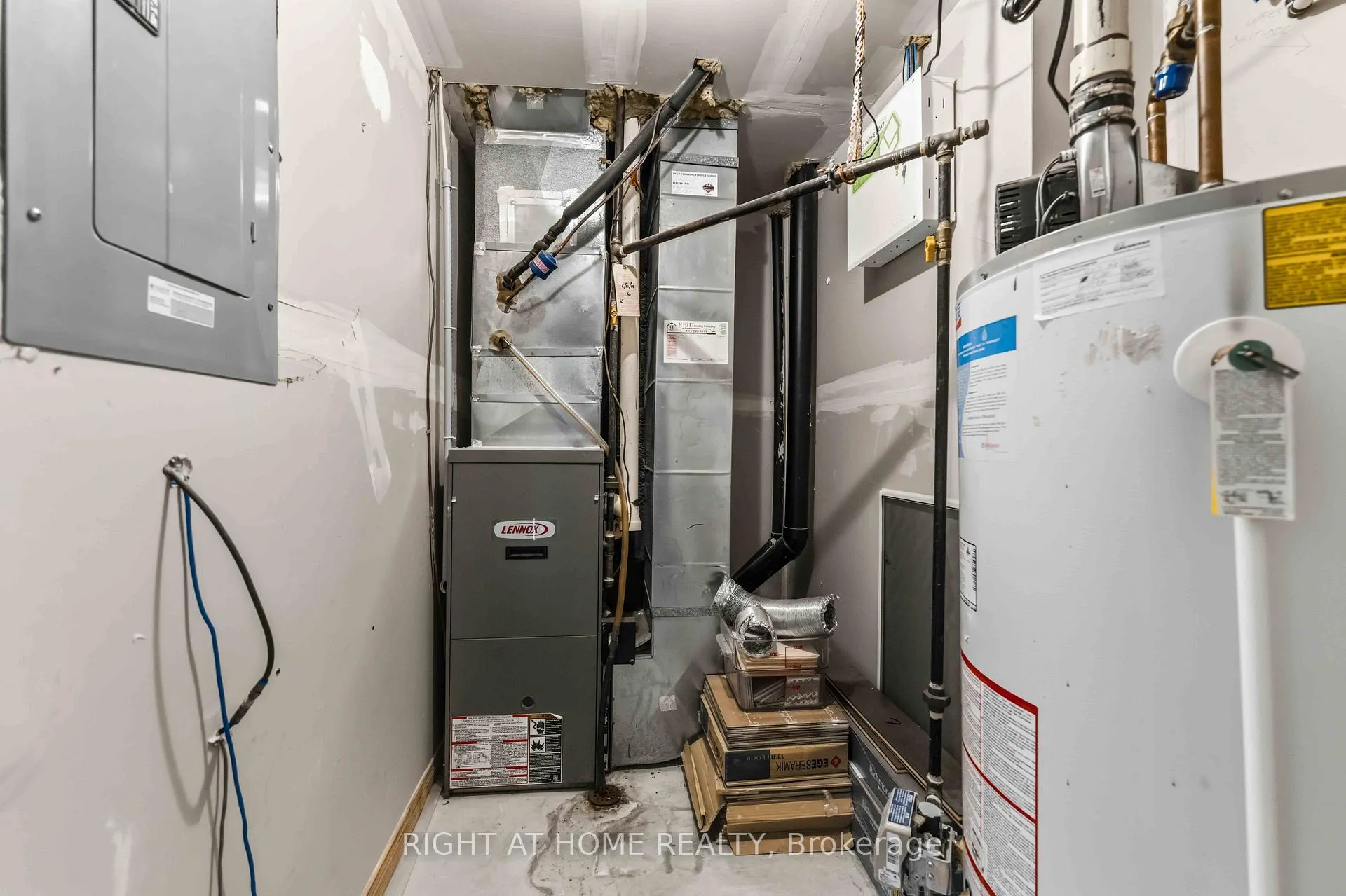 Photo 28 of 227 Keltie Private, Ottawa, Barrhaven - Longfields — HOMEH