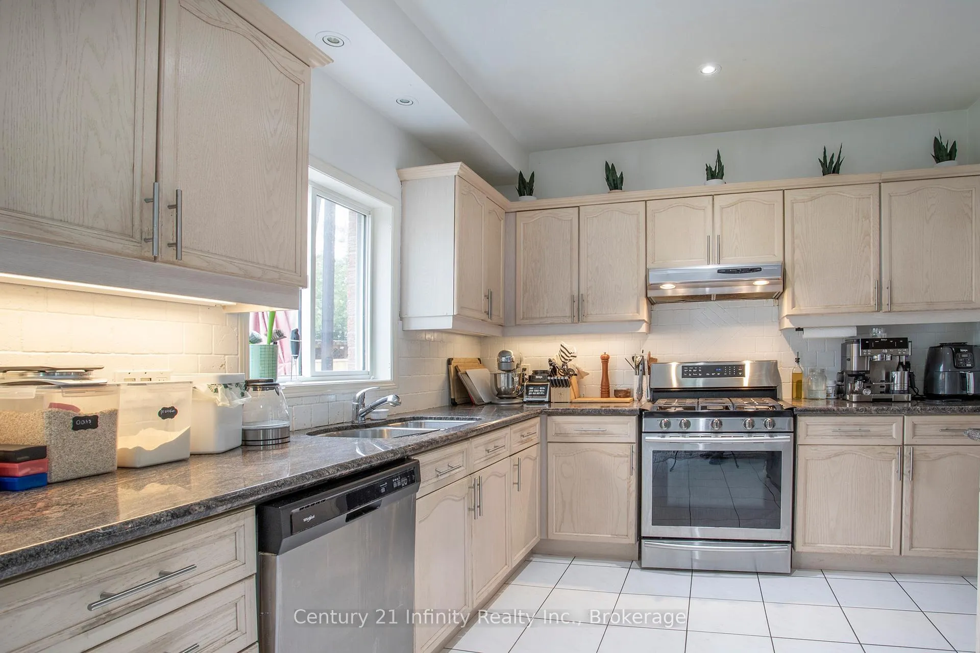 Photo 17 of 1484 Sandhurst Crescent, Pickering, Highbush — HOMEH