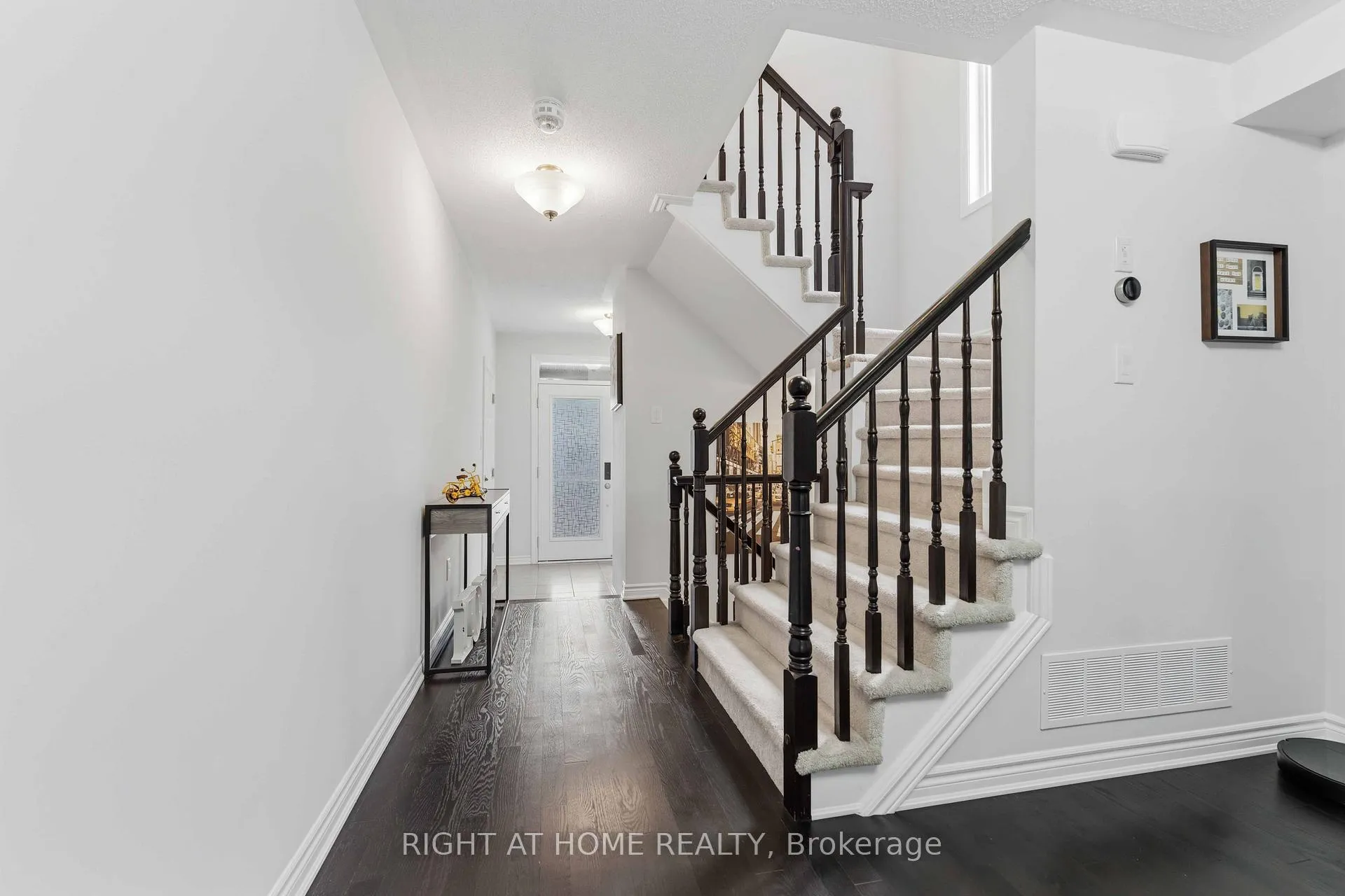 Photo 6 of 508 Roundleaf Way, Ottawa, Kanata - Emerald Meadows/Trailwest — HOMEH
