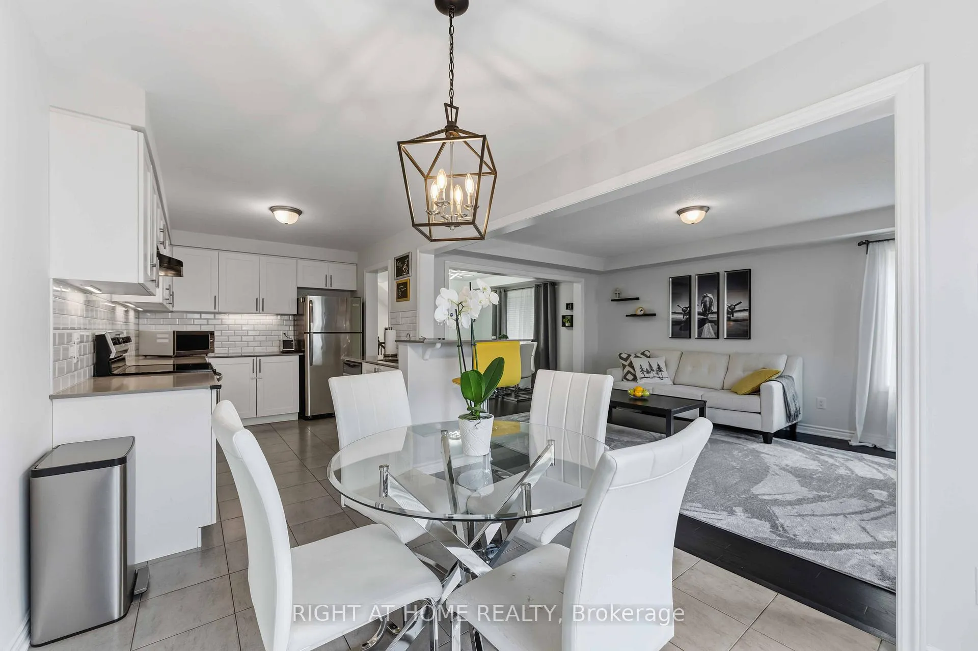 Photo 13 of 508 Roundleaf Way, Ottawa, Kanata - Emerald Meadows/Trailwest — HOMEH
