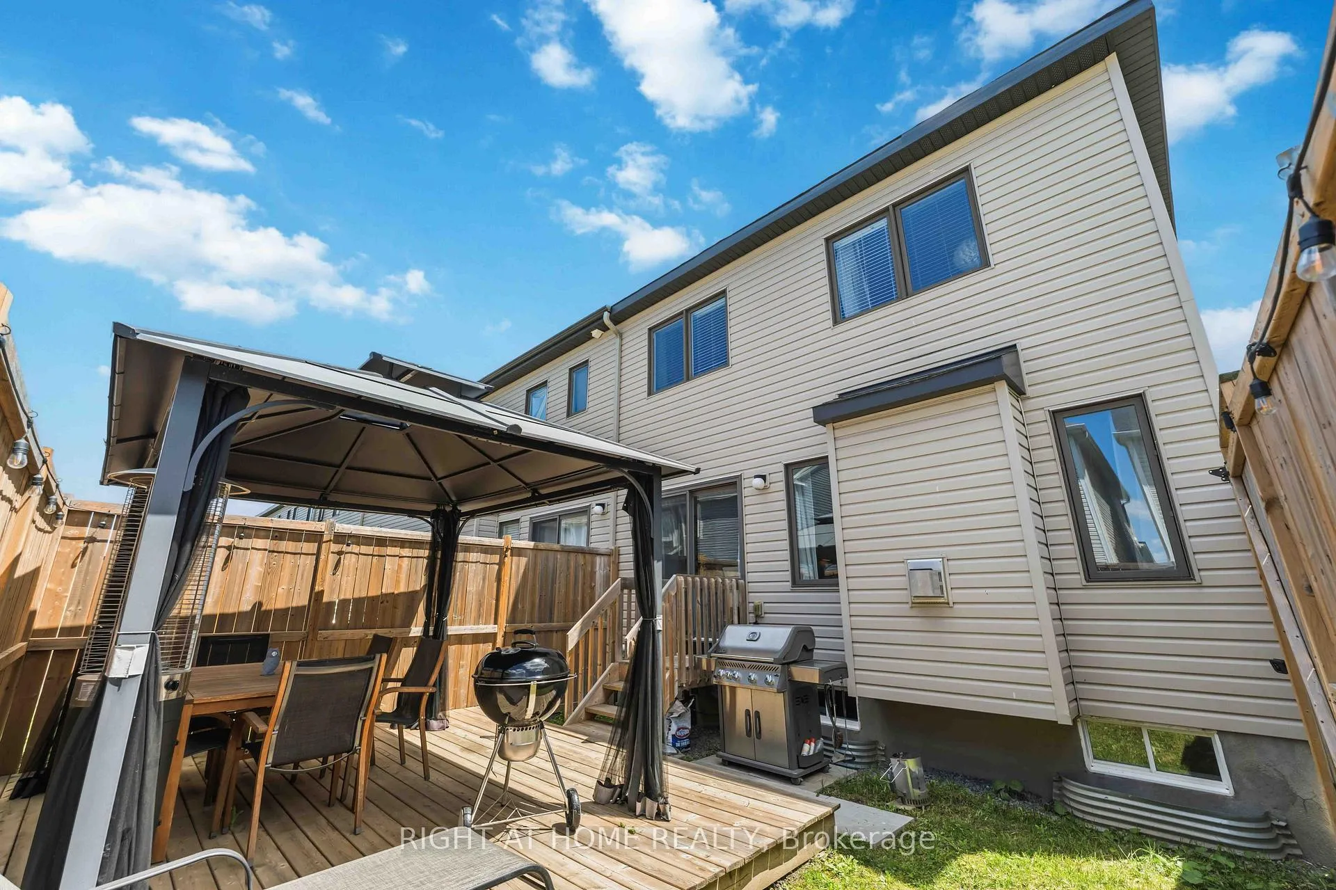 Photo 33 of 508 Roundleaf Way, Ottawa, Kanata - Emerald Meadows/Trailwest — HOMEH