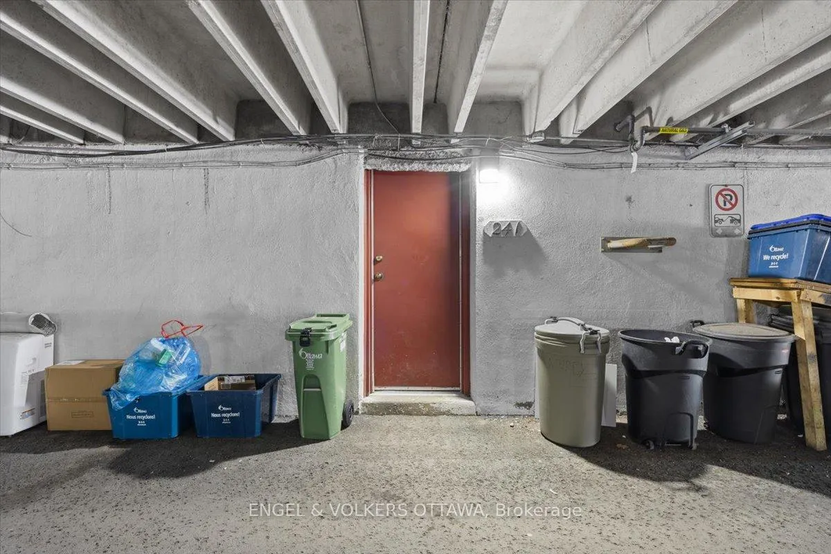 Photo 37 of 241 Monterey Drive, Ottawa, Leslie Park — HOMEH