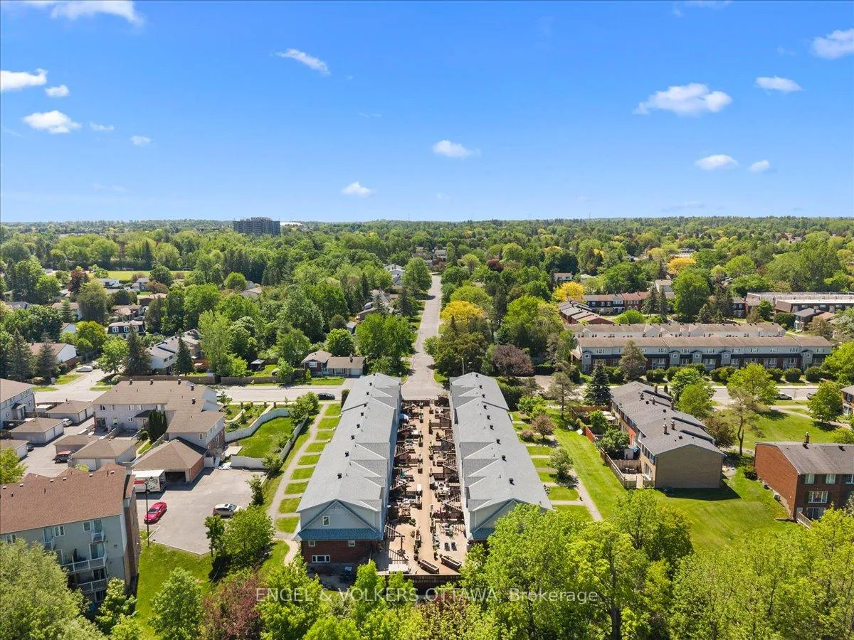Photo 40 of 241 Monterey Drive, Ottawa, Leslie Park — HOMEH