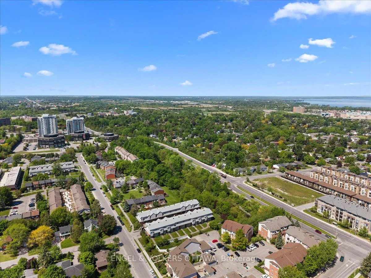 Photo 43 of 241 Monterey Drive, Ottawa, Leslie Park — HOMEH