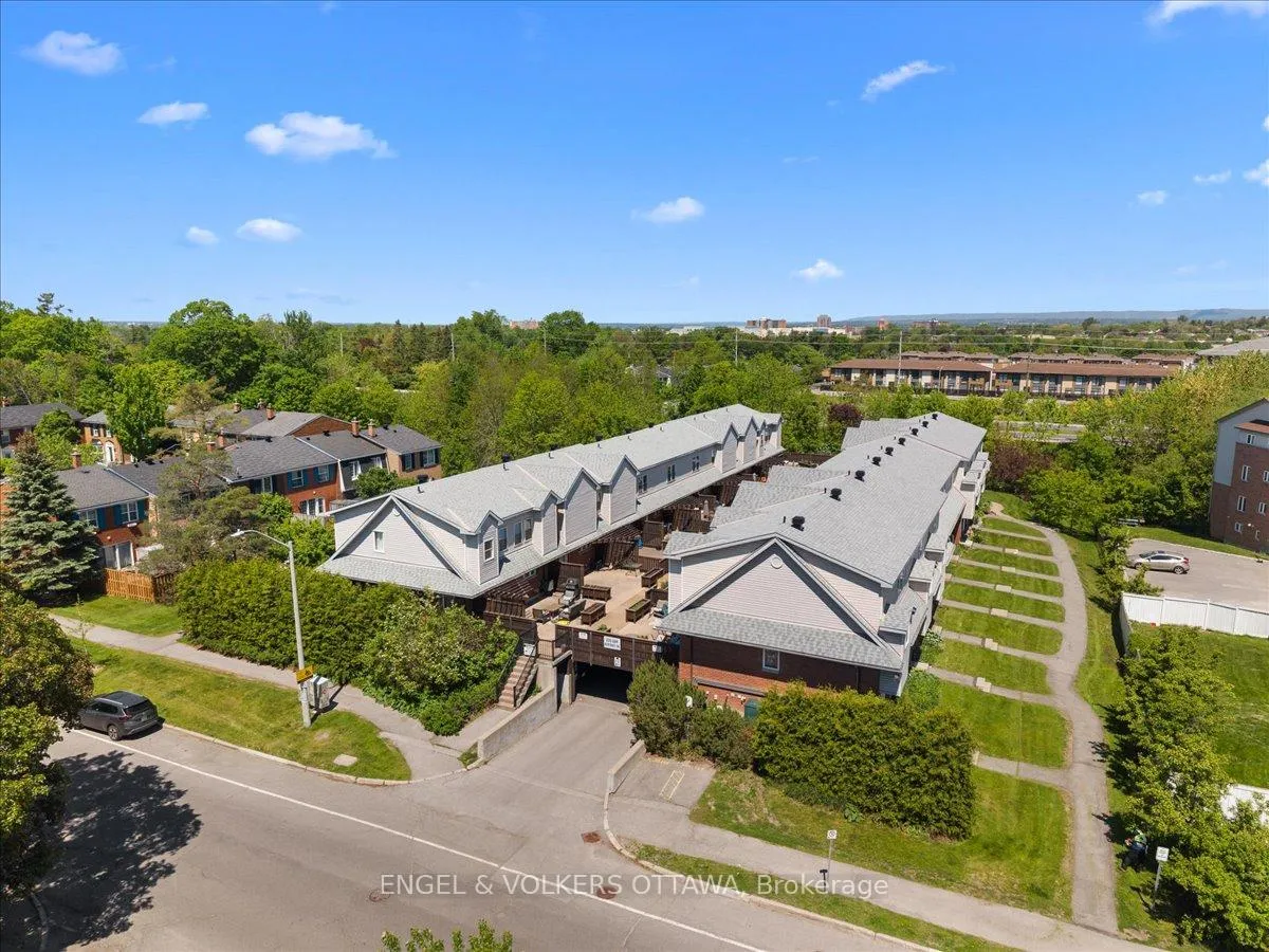 Photo 44 of 241 Monterey Drive, Ottawa, Leslie Park — HOMEH