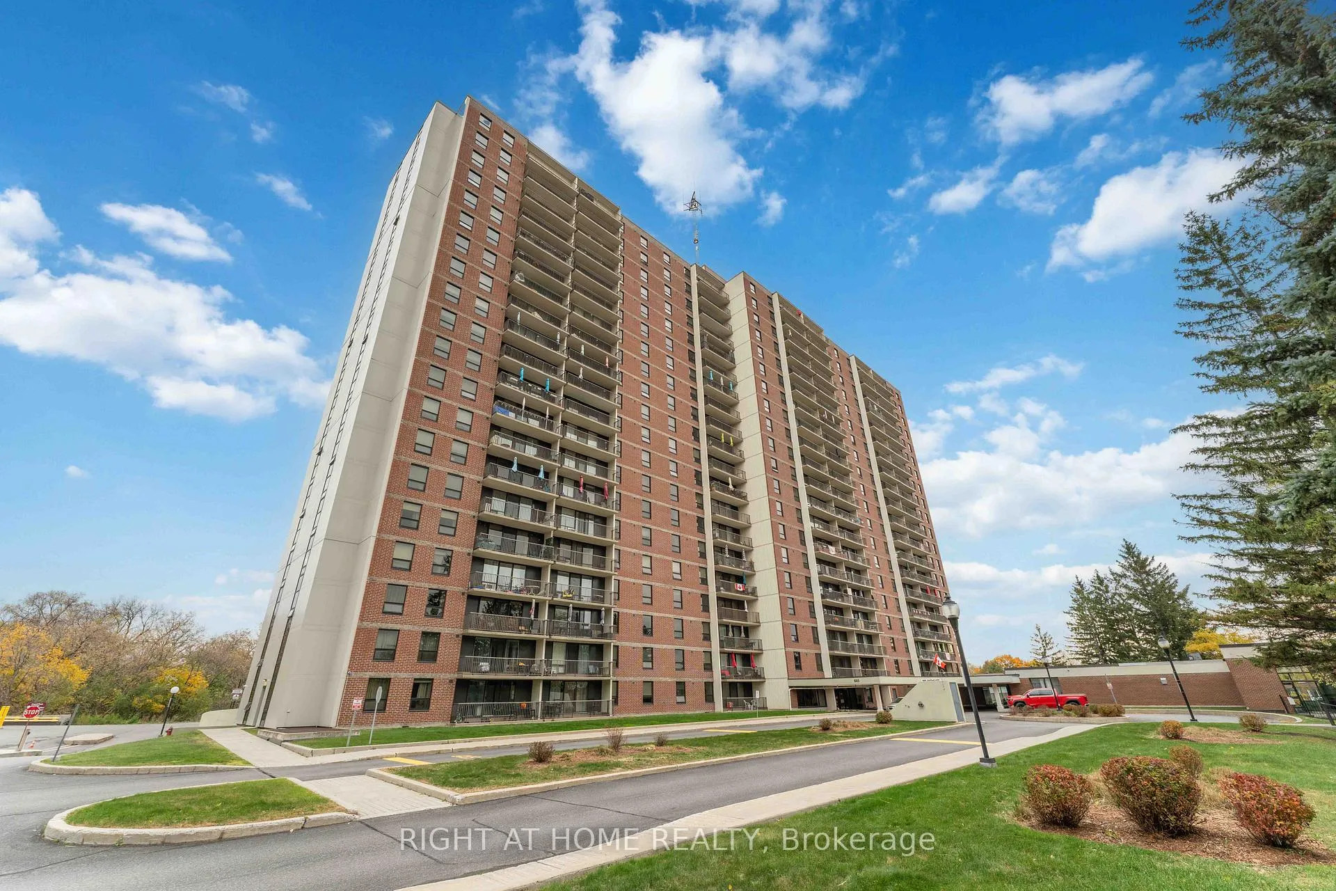 Photo 1 of Unit 311, 665 Bathgate Drive, Ottawa, Carson Meadows — HOMEH