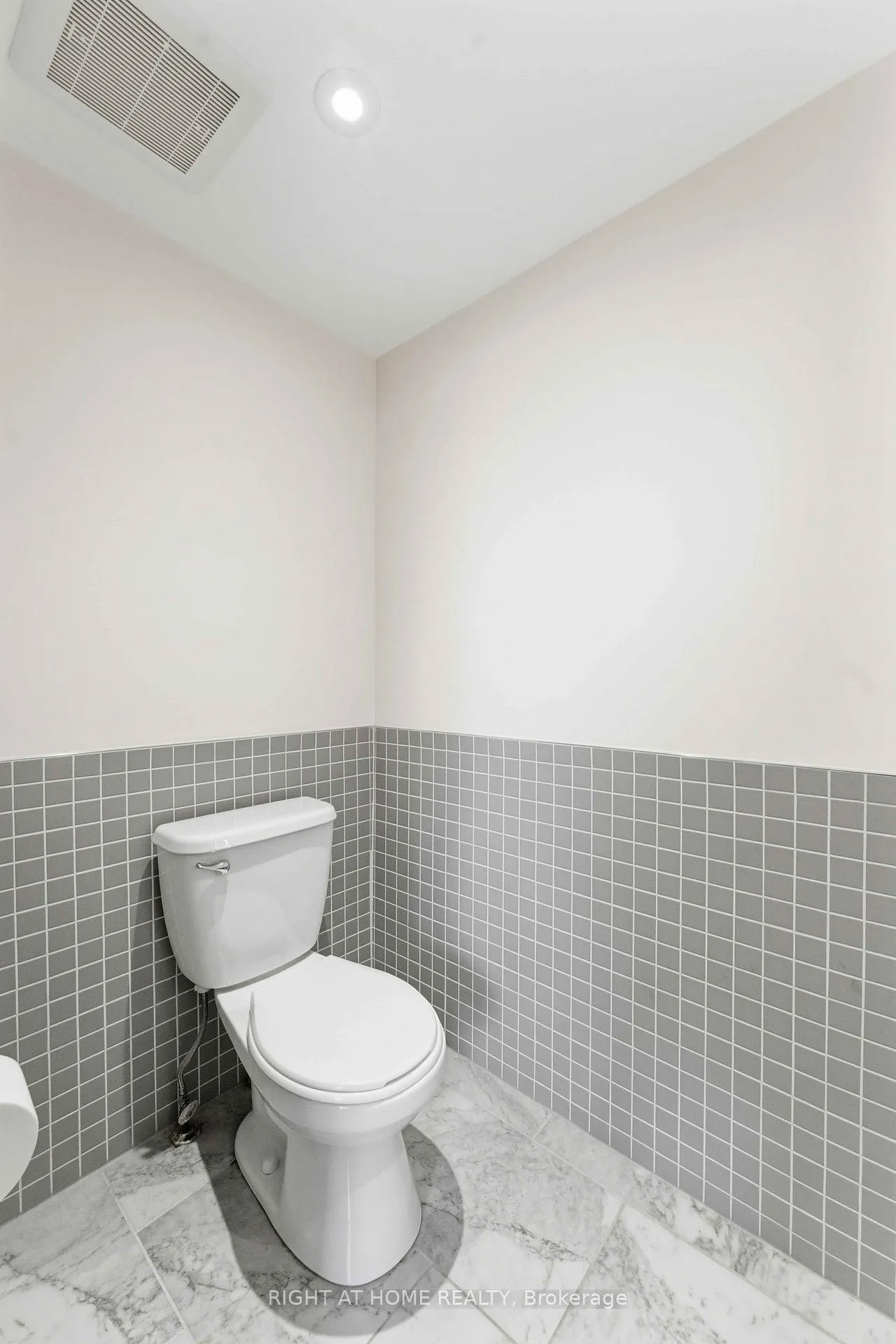 Photo 19 of Unit 311, 665 Bathgate Drive, Ottawa, Carson Meadows — HOMEH