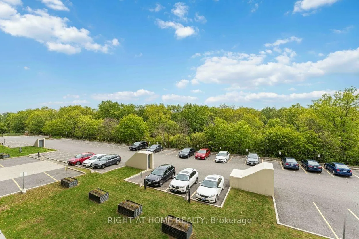 Photo 31 of Unit 311, 665 Bathgate Drive, Ottawa, Carson Meadows — HOMEH