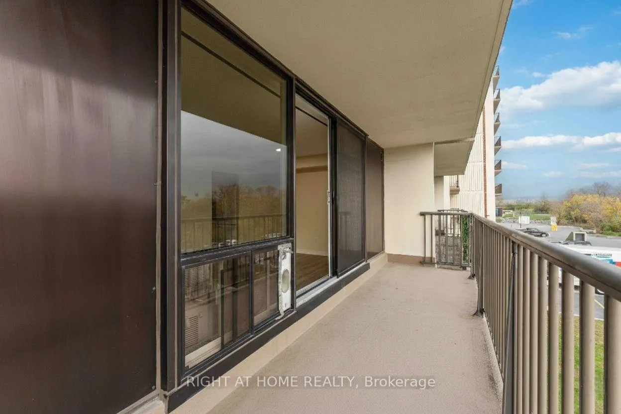 Photo 32 of Unit 311, 665 Bathgate Drive, Ottawa, Carson Meadows — HOMEH