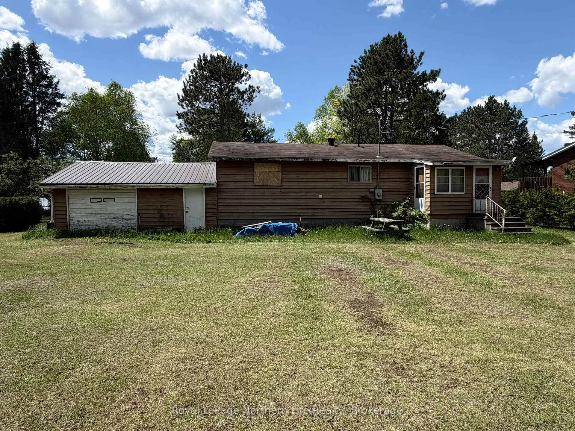 Photo 4 of 83 Earls Lake Road, Papineau-Cameron, Papineau Cameron — HOMEH