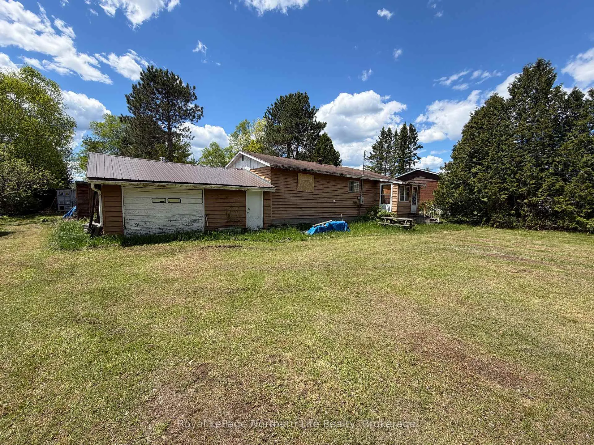 Photo 5 of 83 Earls Lake Road, Papineau-Cameron, Papineau Cameron — HOMEH