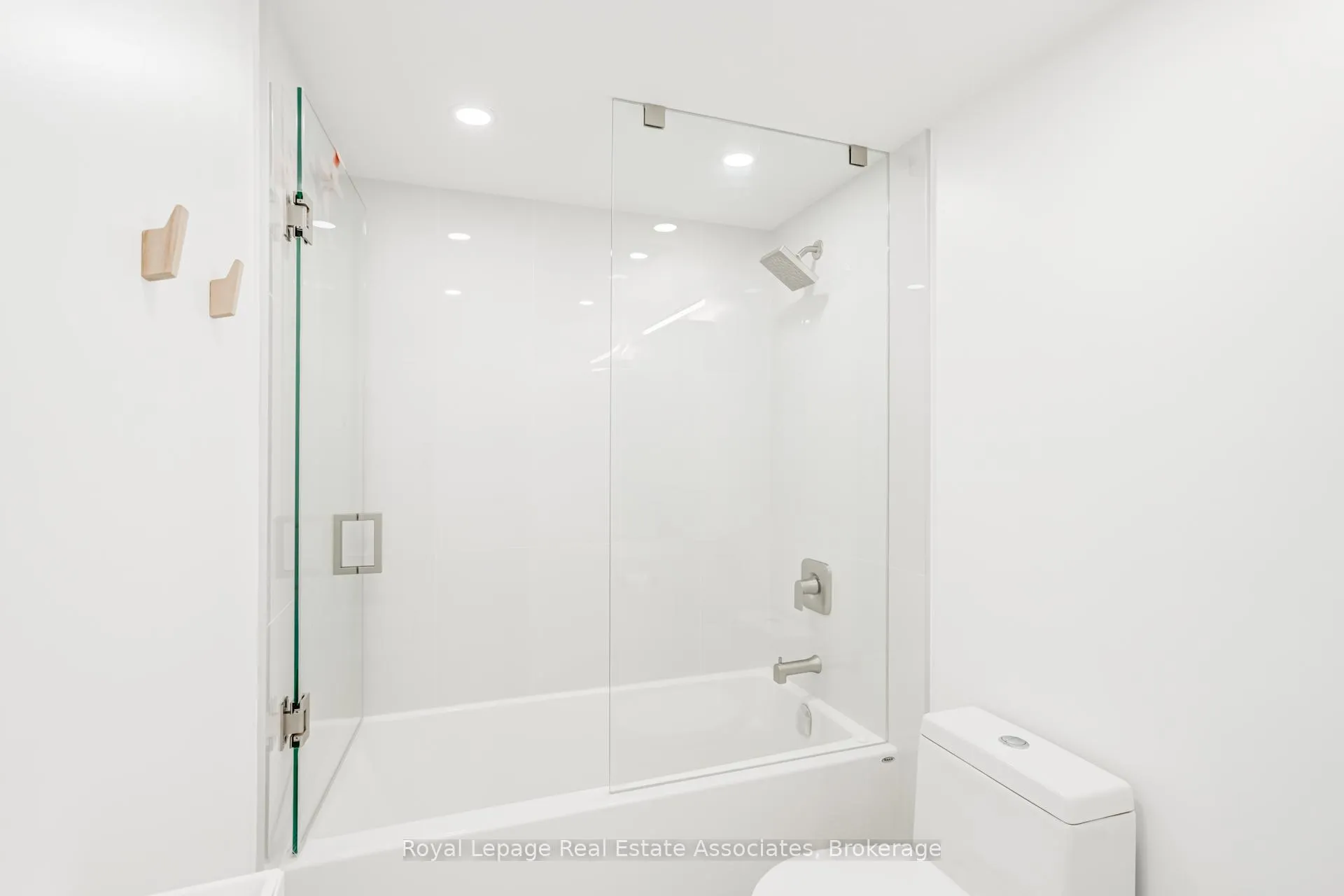 Photo 25 of Unit 705, 70 High Park Avenue, Toronto, High Park North — HOMEH