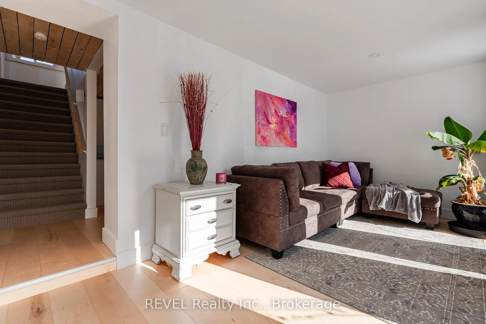 Photo 7 of 80 Lighthouse Drive, Haldimand, Dunnville — HOMEH