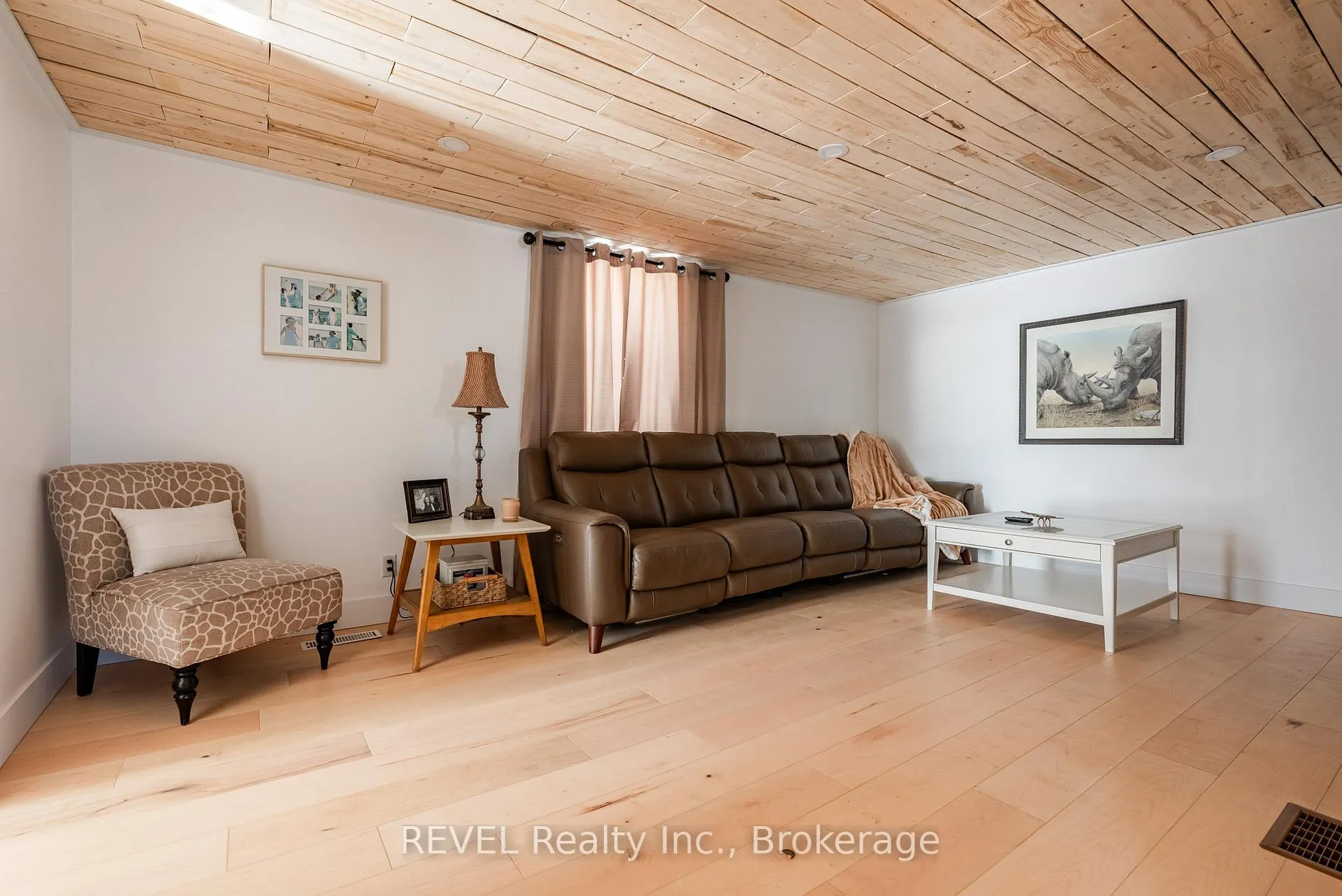Photo 8 of 80 Lighthouse Drive, Haldimand, Dunnville — HOMEH
