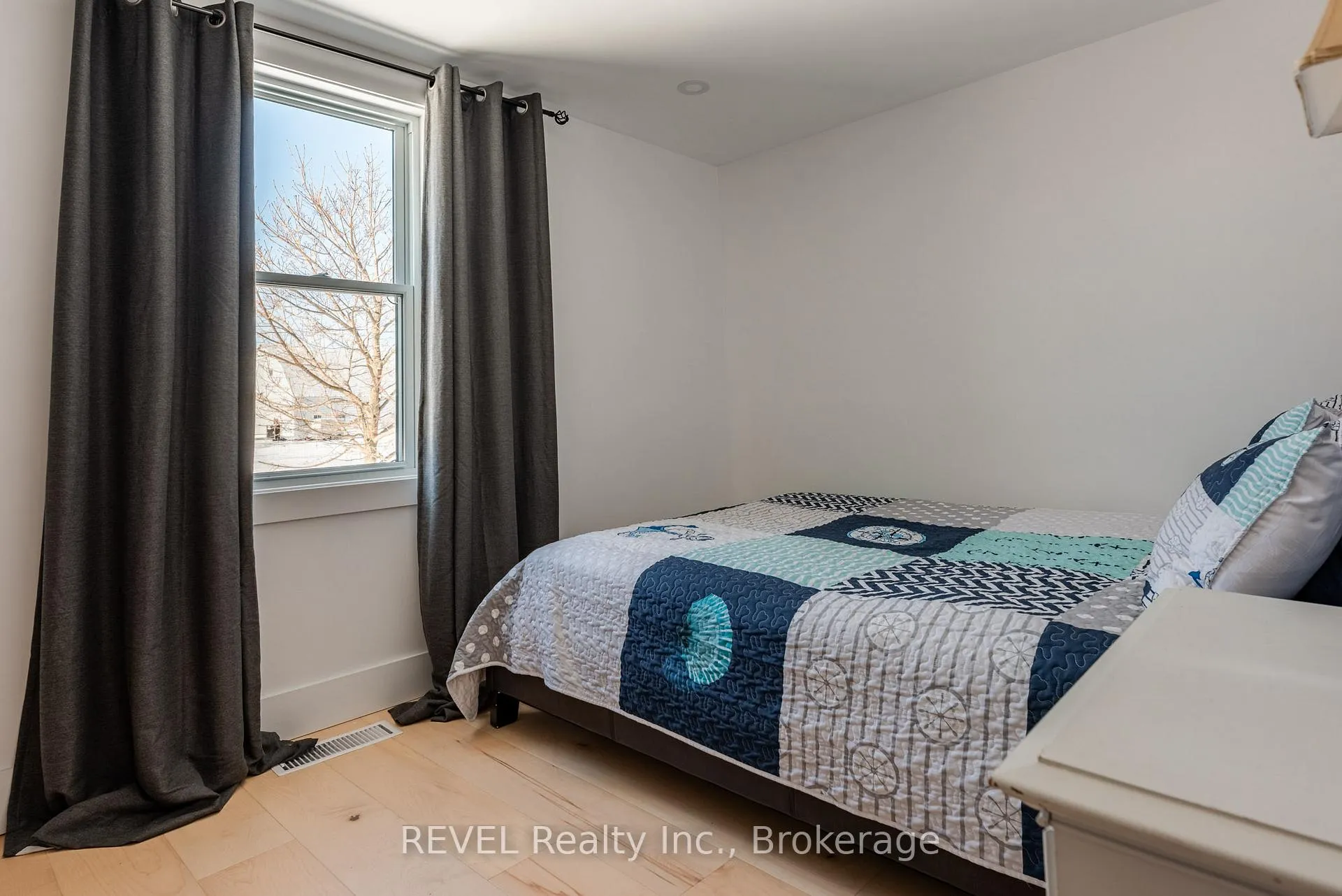 Photo 19 of 80 Lighthouse Drive, Haldimand, Dunnville — HOMEH