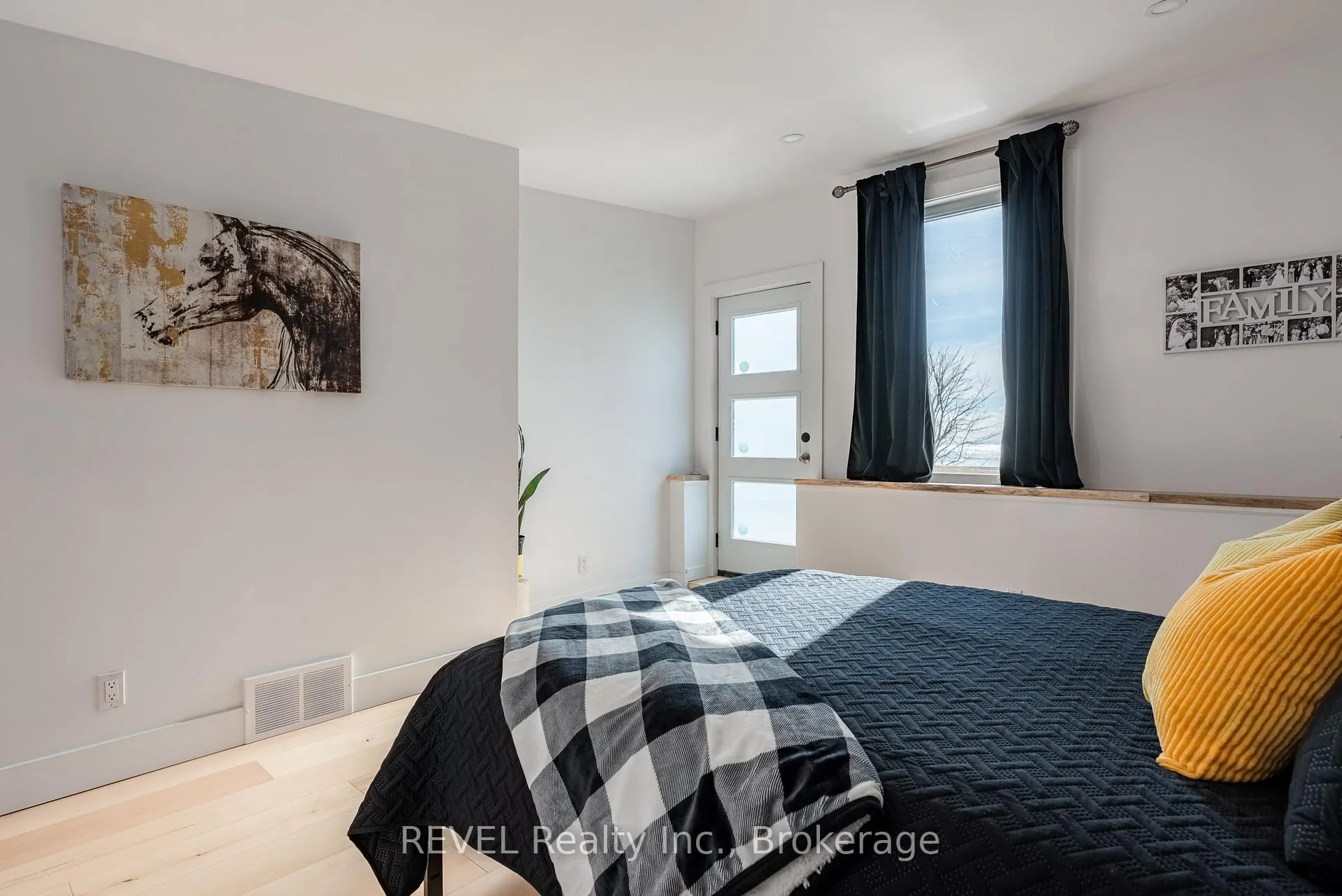 Photo 23 of 80 Lighthouse Drive, Haldimand, Dunnville — HOMEH