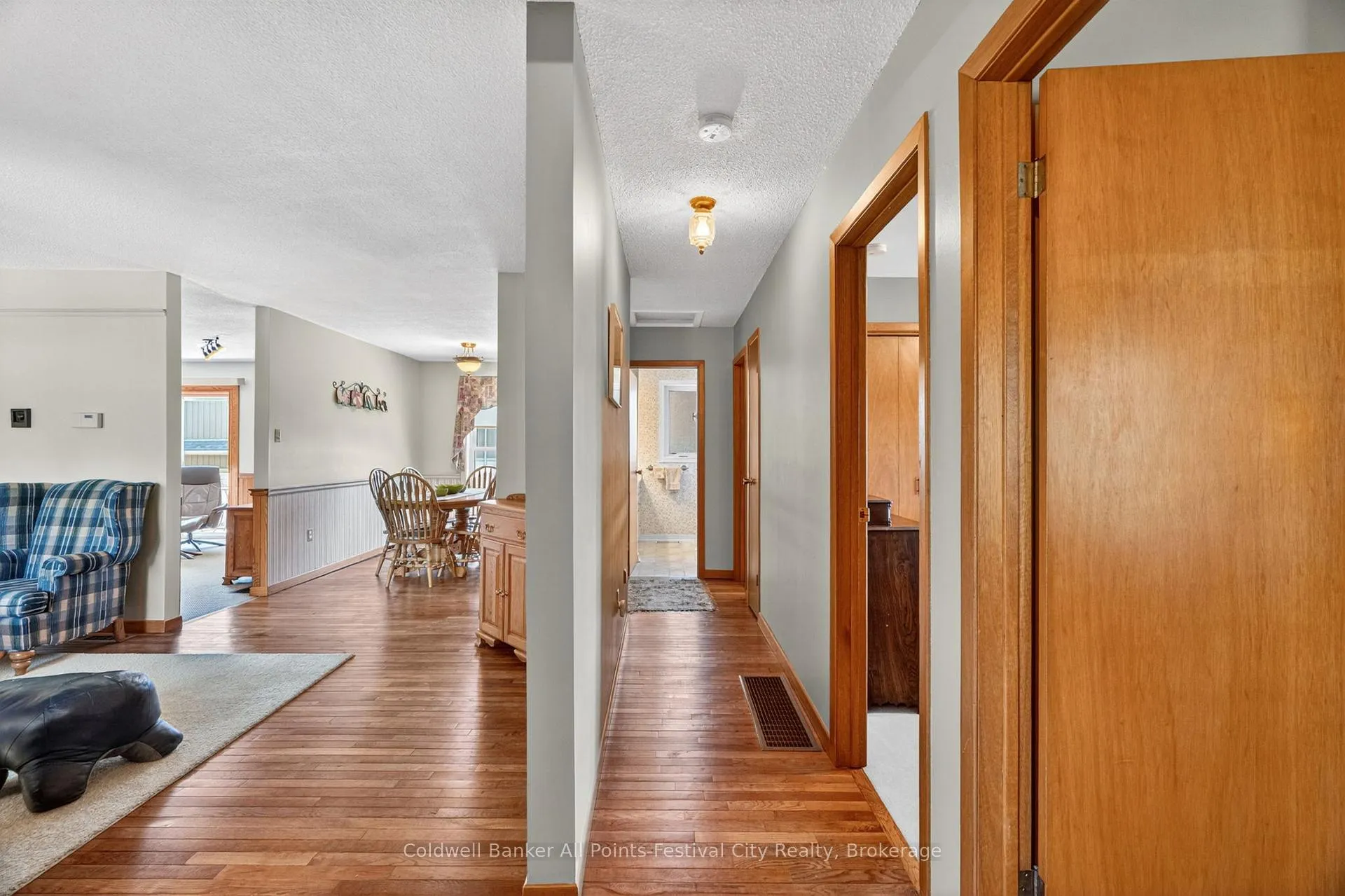 Photo 7 of 30 Mohawk Crescent, Central Huron, Clinton — HOMEH