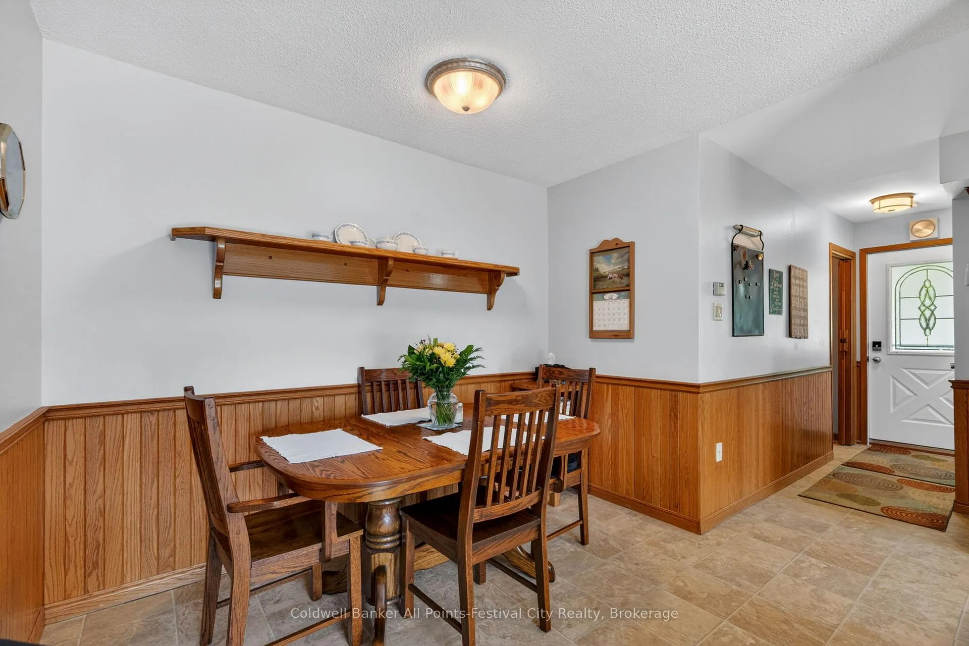 Photo 23 of 30 Mohawk Crescent, Central Huron, Clinton — HOMEH