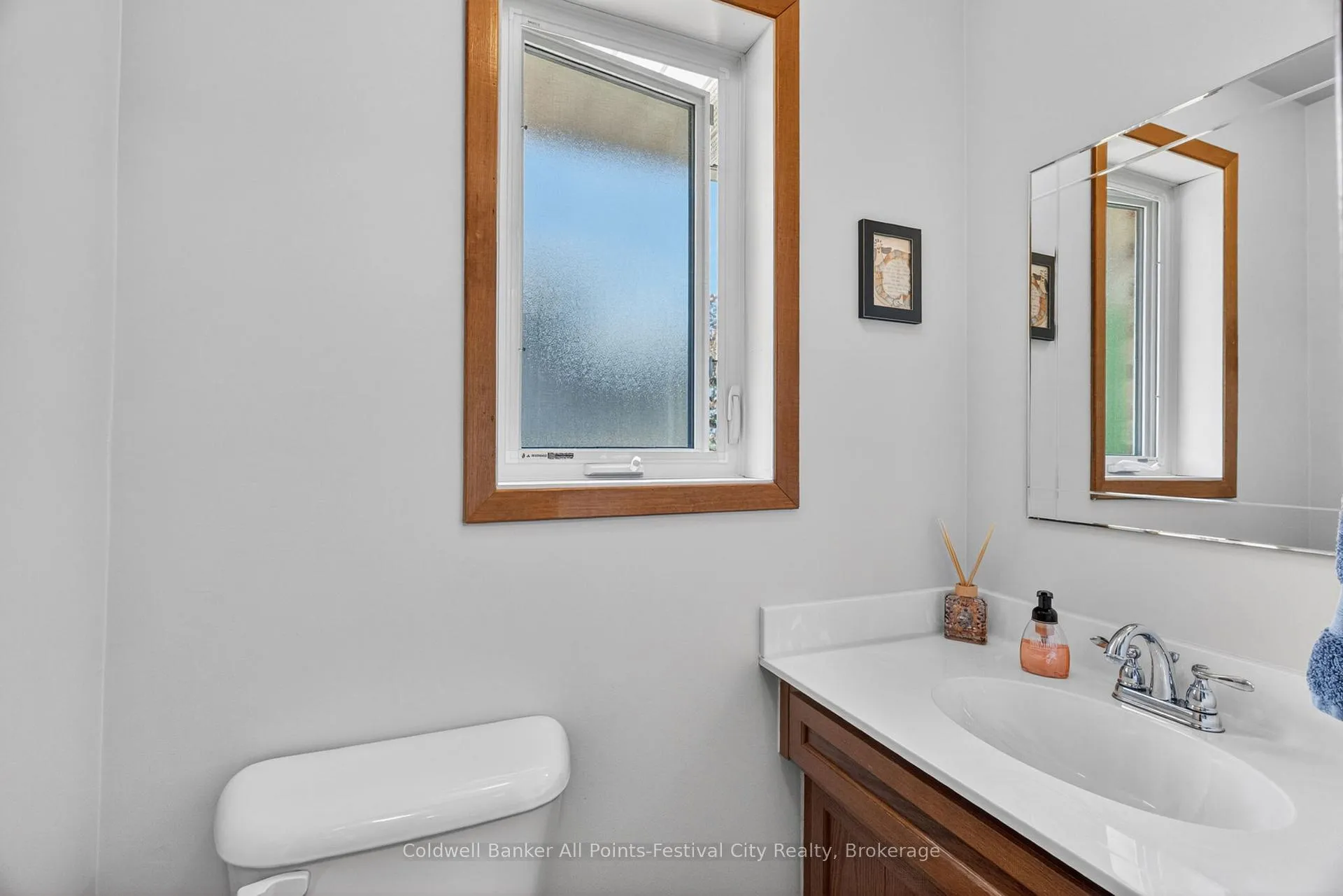 Photo 28 of 30 Mohawk Crescent, Central Huron, Clinton — HOMEH