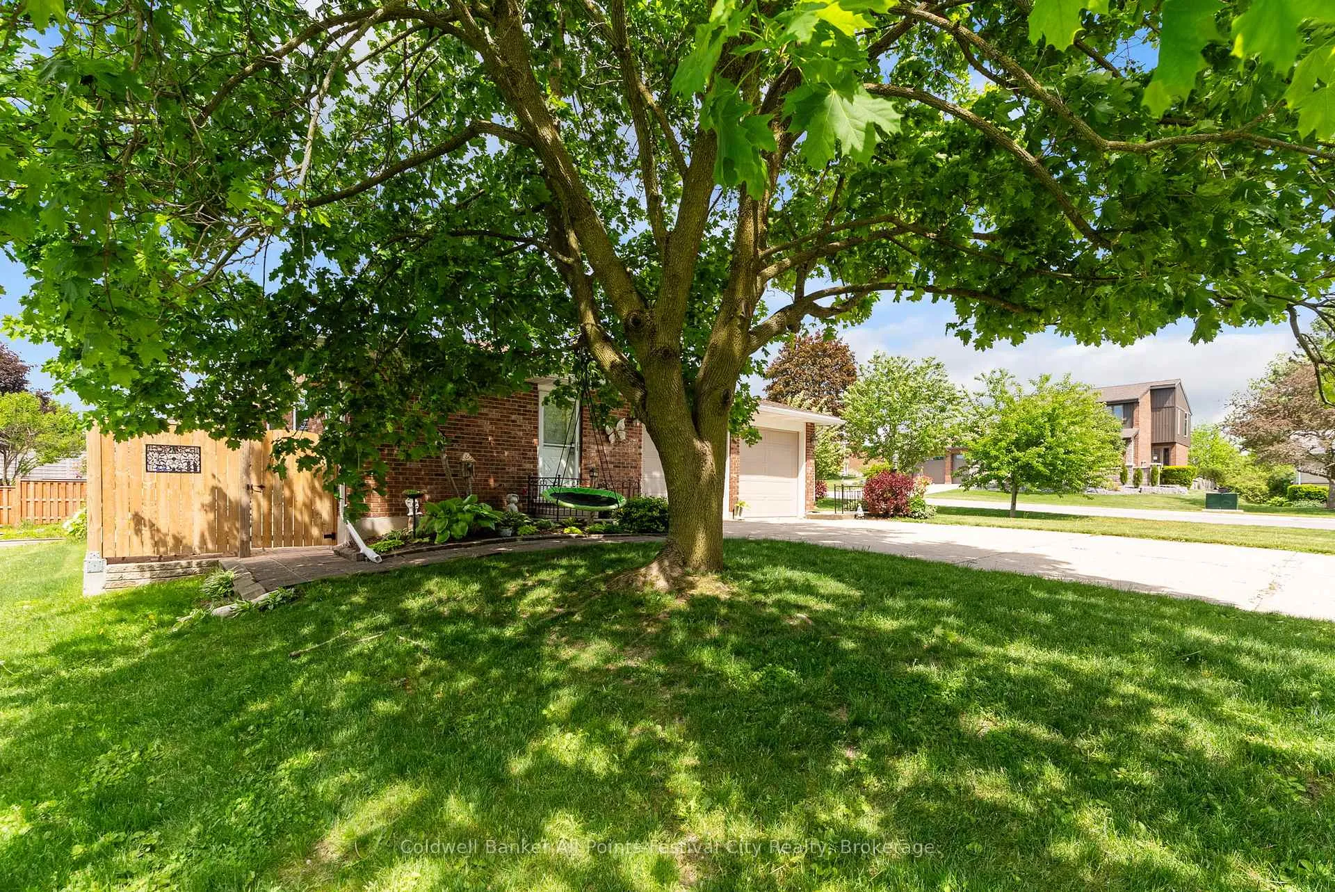 Photo 39 of 30 Mohawk Crescent, Central Huron, Clinton — HOMEH