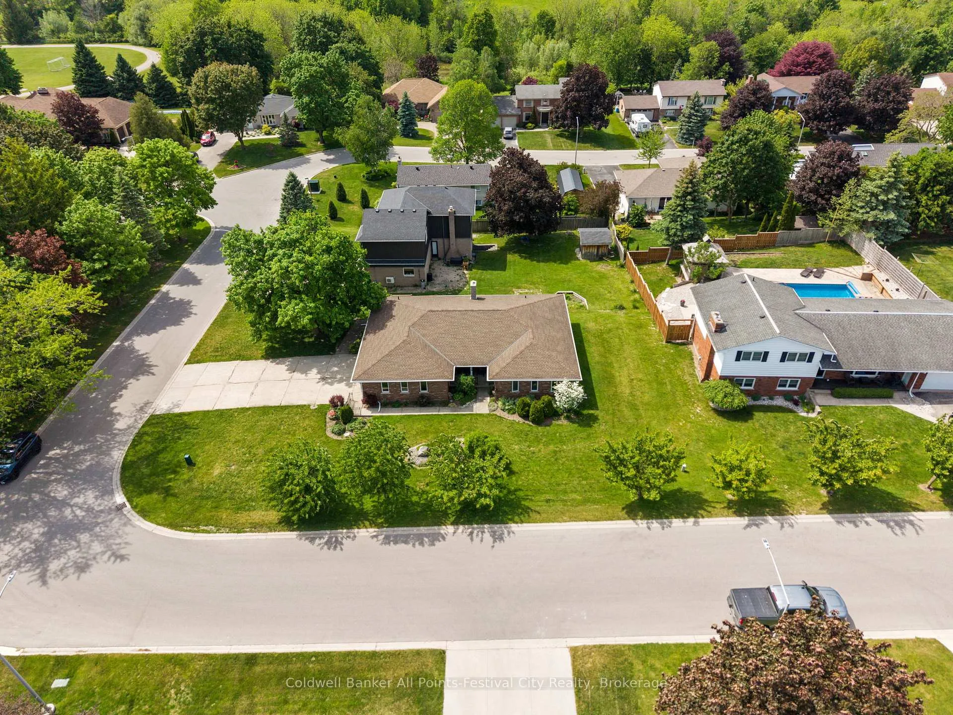 Photo 43 of 30 Mohawk Crescent, Central Huron, Clinton — HOMEH