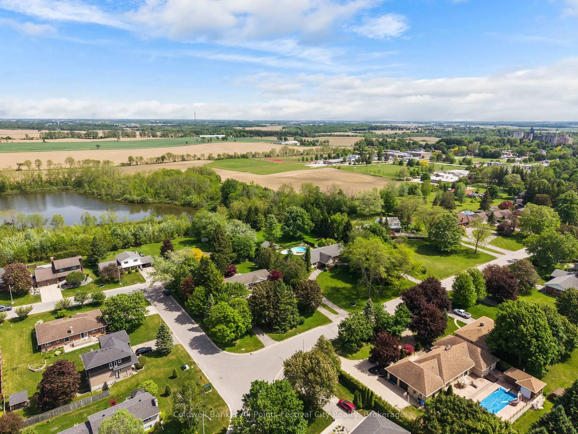 Photo 45 of 30 Mohawk Crescent, Central Huron, Clinton — HOMEH