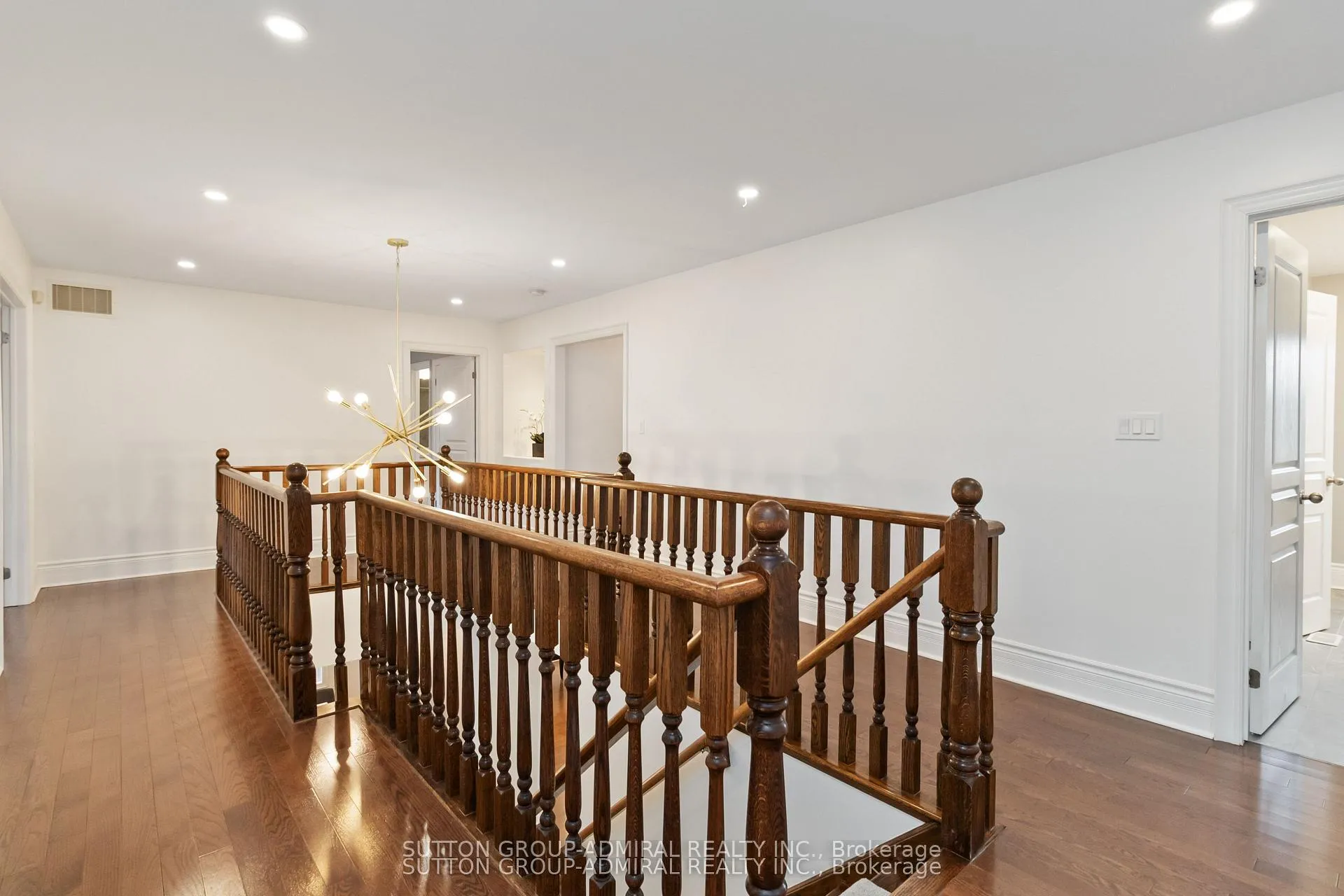 Photo 20 of 3301 Skipton Lane, Oakville, Bronte Creek — HOMEH