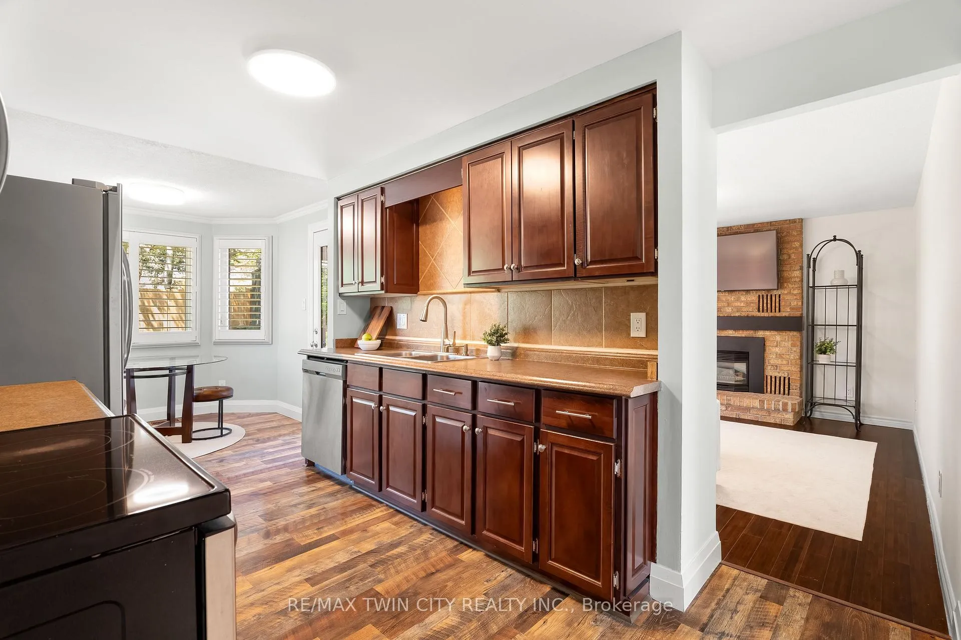 Photo 14 of 240 Grand River Boulevard, Kitchener, Centreville Chicopee — HOMEH