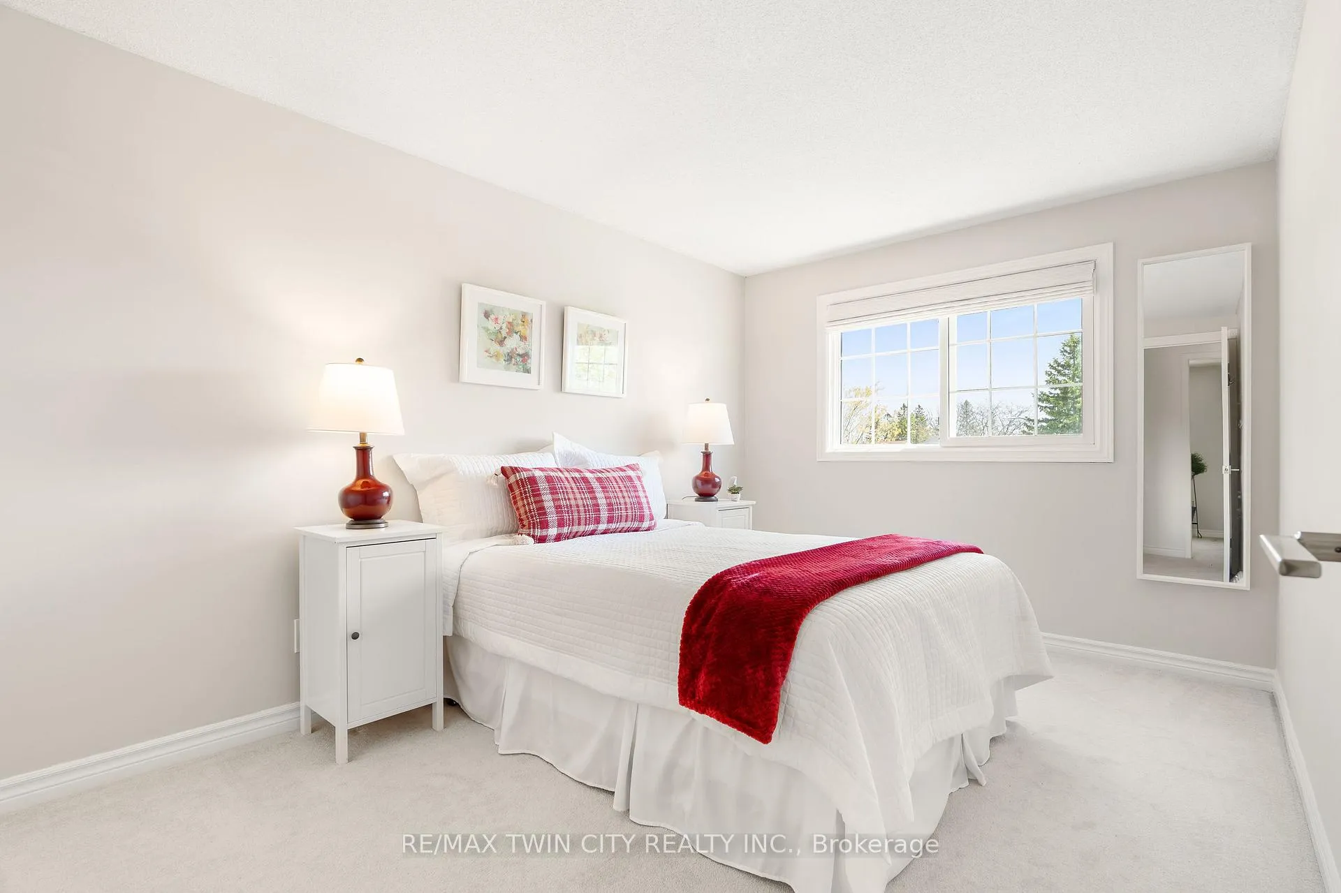 Photo 24 of 240 Grand River Boulevard, Kitchener, Centreville Chicopee — HOMEH