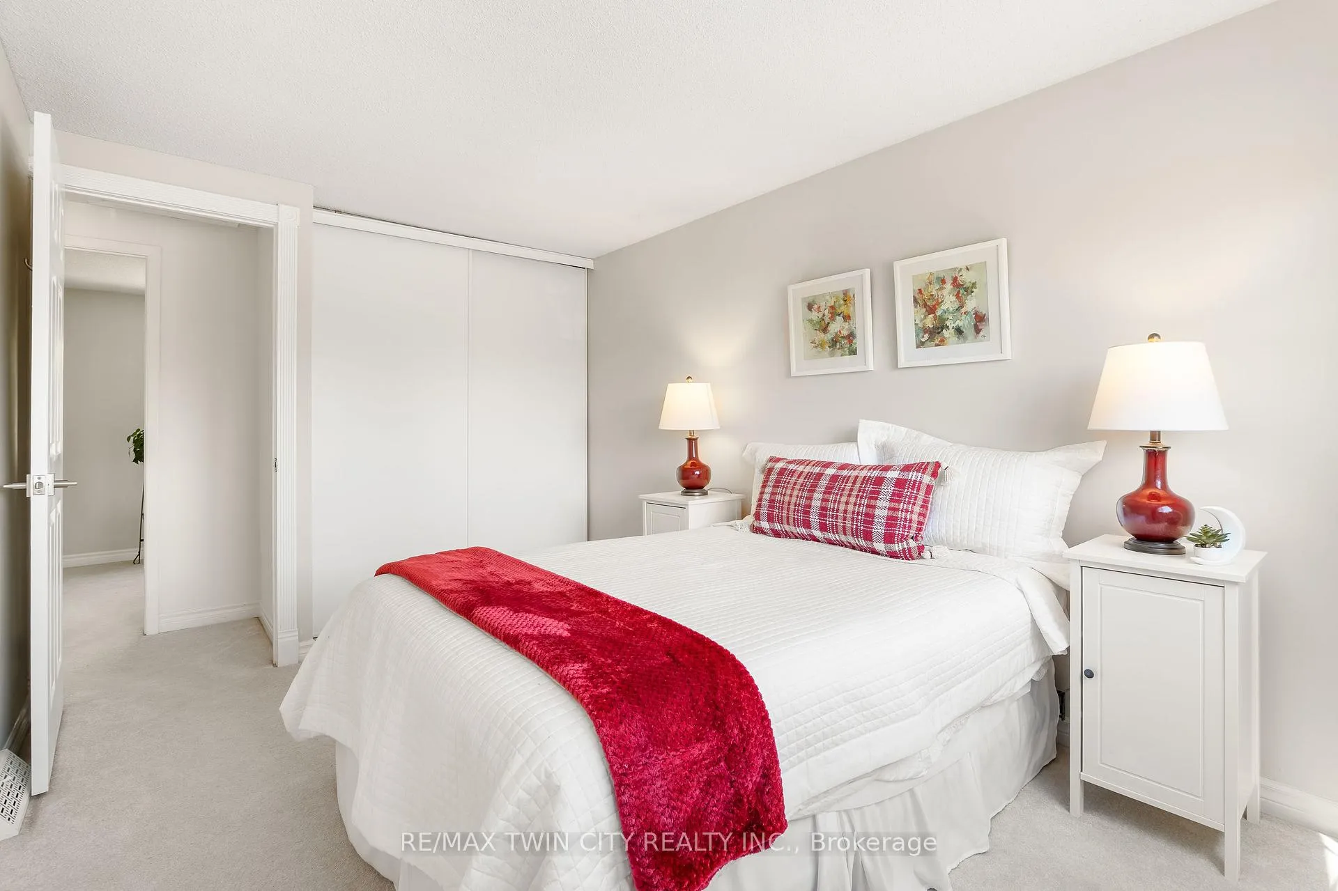 Photo 25 of 240 Grand River Boulevard, Kitchener, Centreville Chicopee — HOMEH