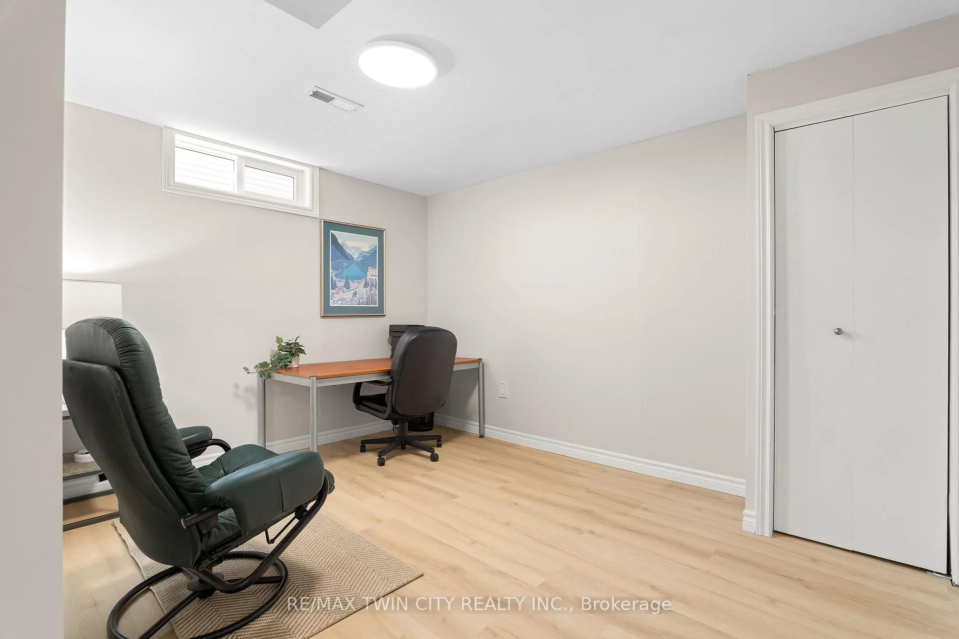 Photo 35 of 240 Grand River Boulevard, Kitchener, Centreville Chicopee — HOMEH