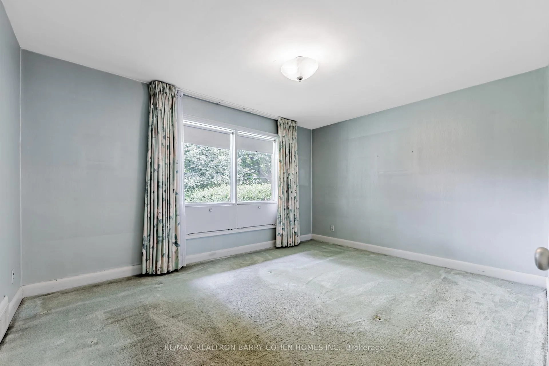 Photo 13 of 200 Cortleigh Boulevard, Toronto, Lawrence Park South — HOMEH