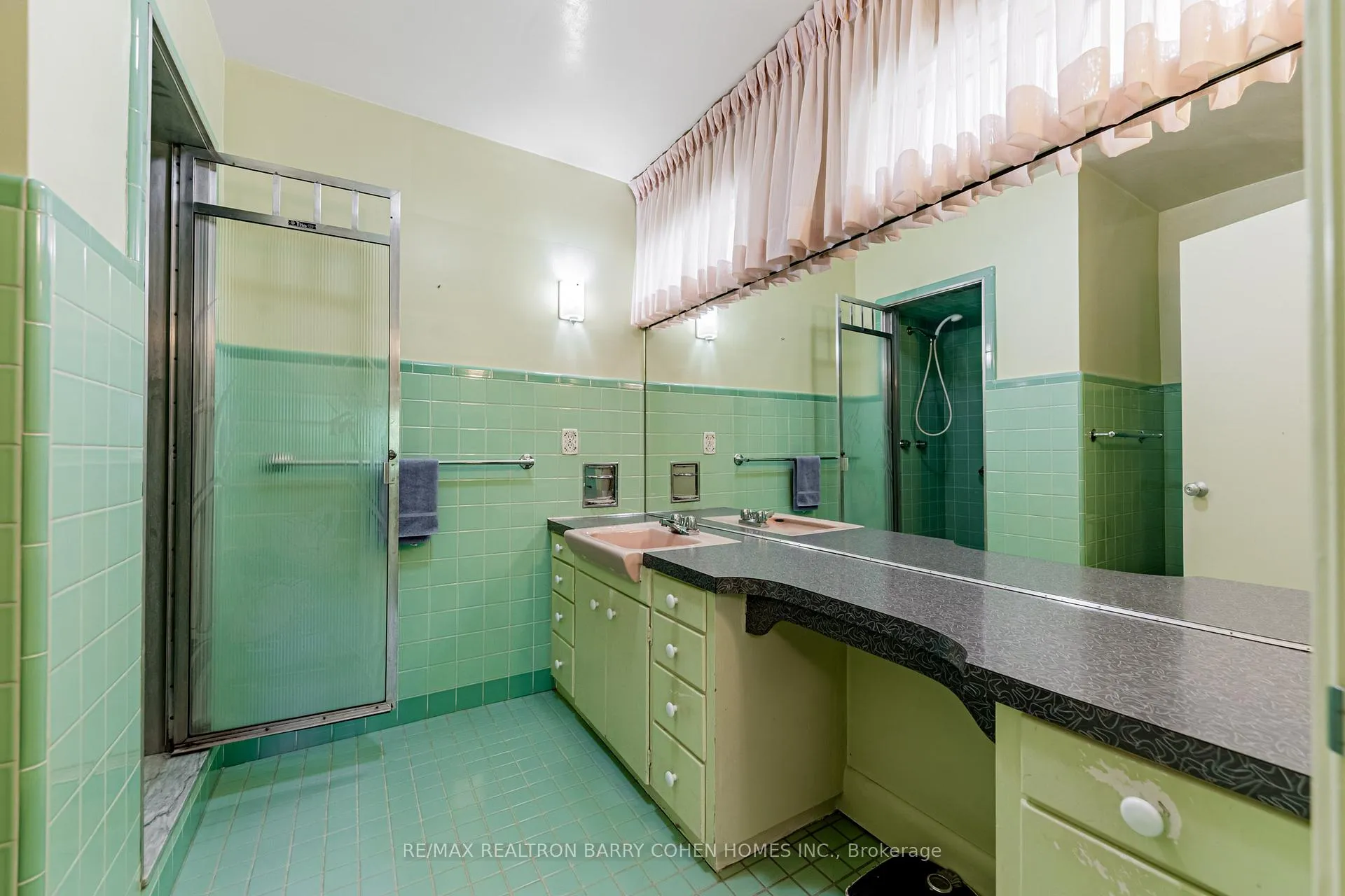 Photo 15 of 200 Cortleigh Boulevard, Toronto, Lawrence Park South — HOMEH