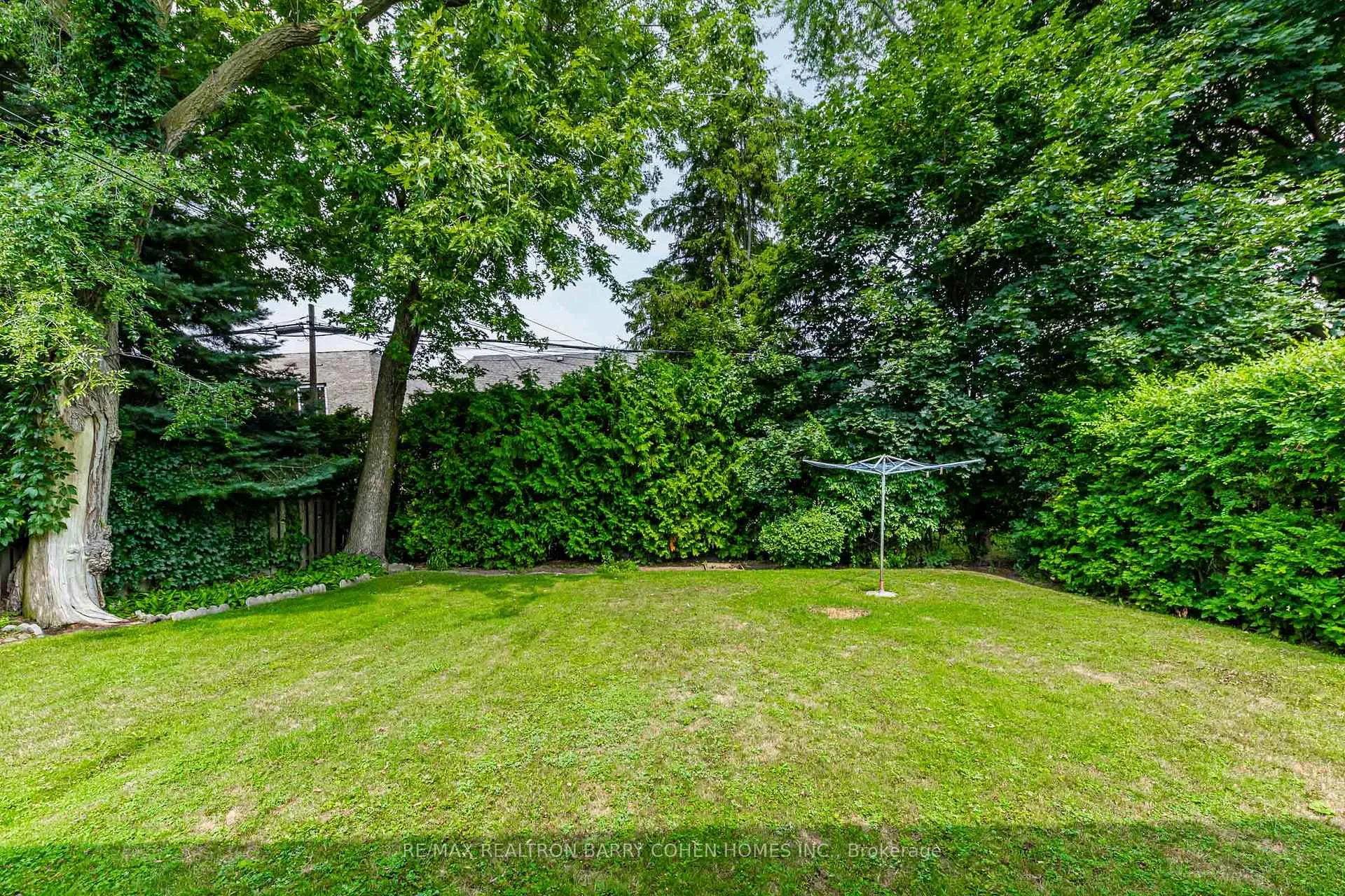 Photo 22 of 200 Cortleigh Boulevard, Toronto, Lawrence Park South — HOMEH