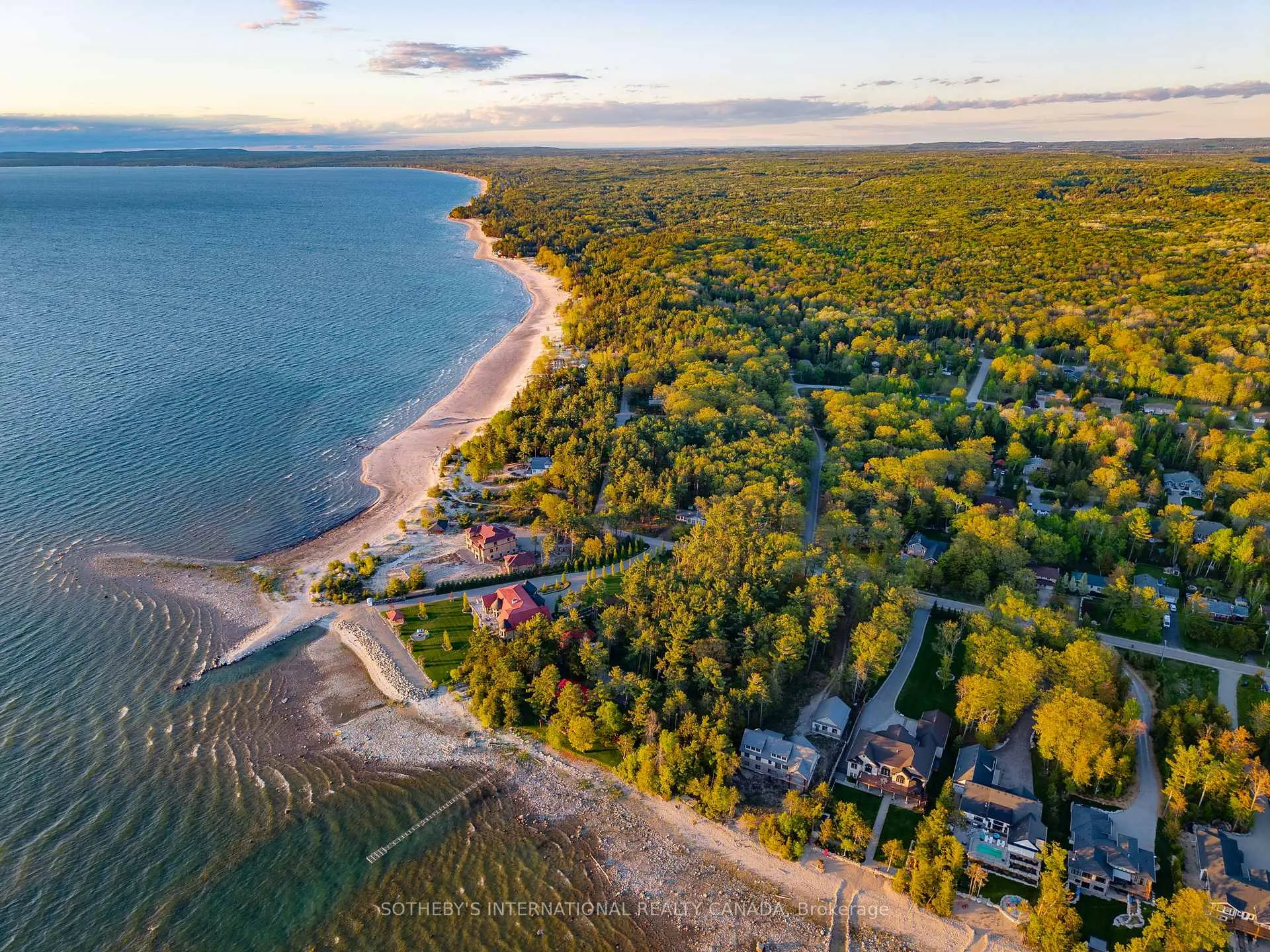 Photo 5 of 1716 Tiny Beaches Road S, Tiny, Rural Tiny — HOMEH