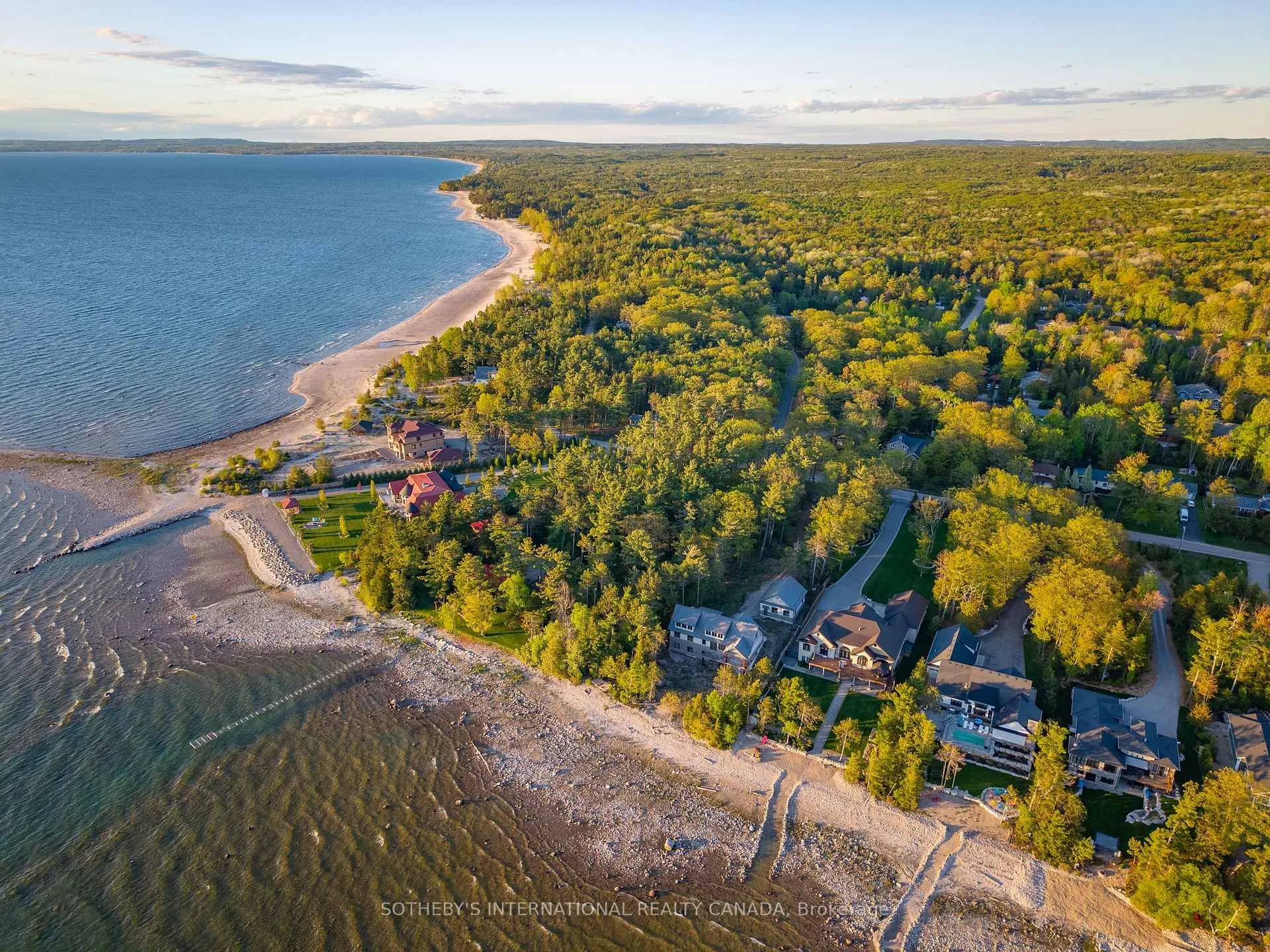 Photo 8 of 1716 Tiny Beaches Road S, Tiny, Rural Tiny — HOMEH