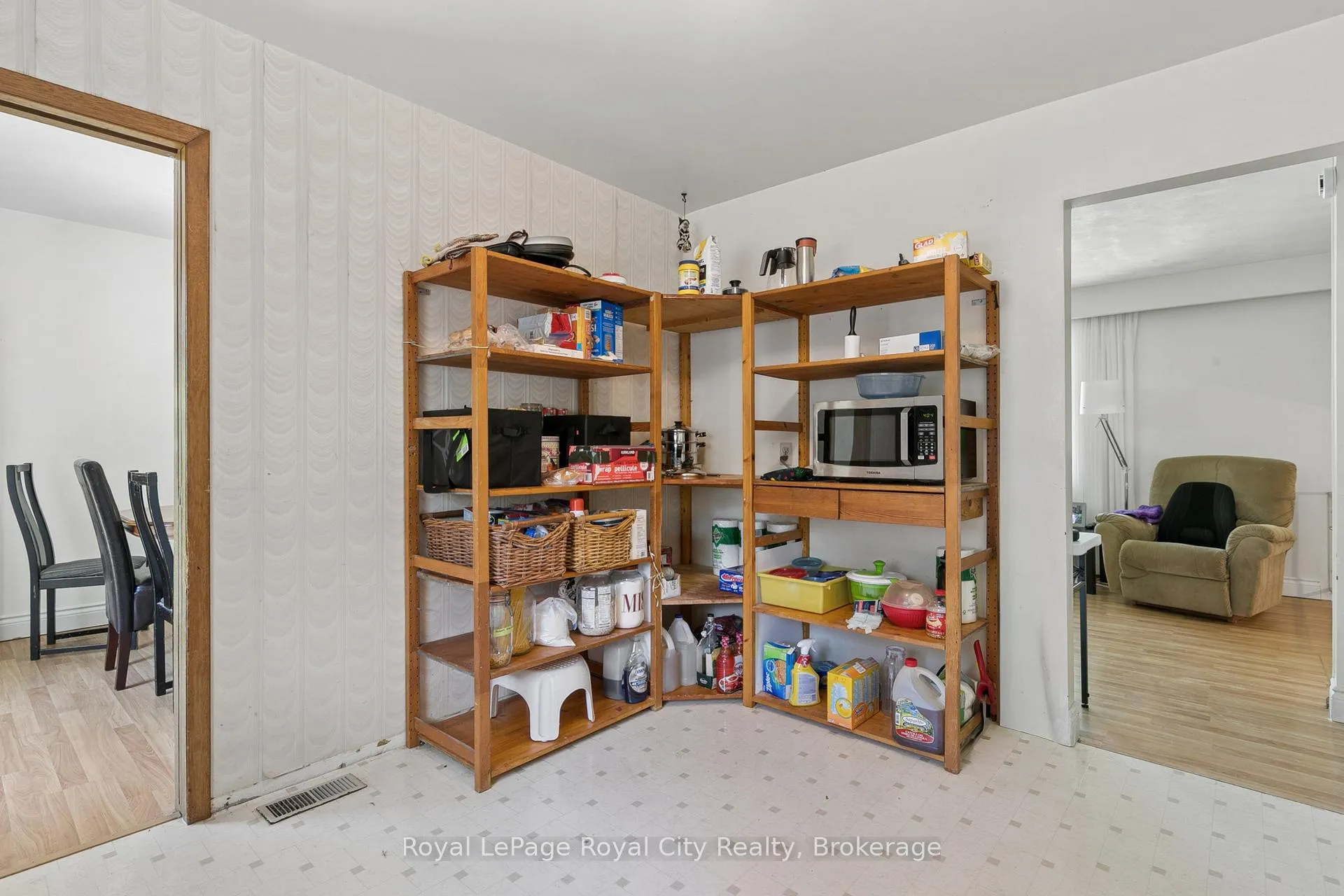 Photo 13 of 55 Lonsdale Drive, Guelph, Riverside Park — HOMEH