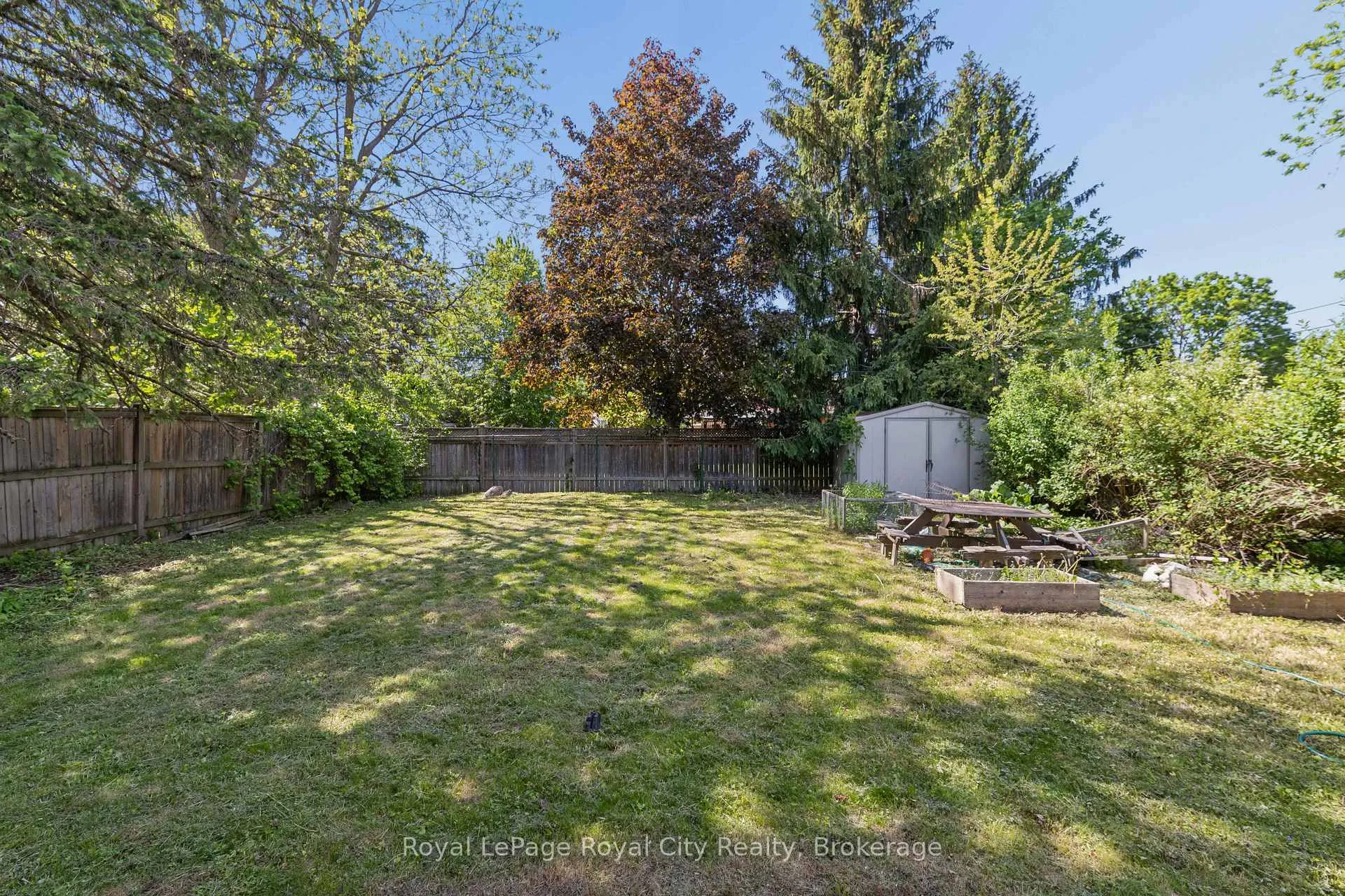 Photo 23 of 55 Lonsdale Drive, Guelph, Riverside Park — HOMEH