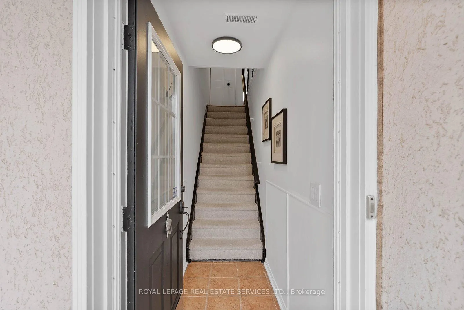 Photo 3 of Unit 207, 262 St Helens Avenue, Toronto, Dufferin Grove — HOMEH