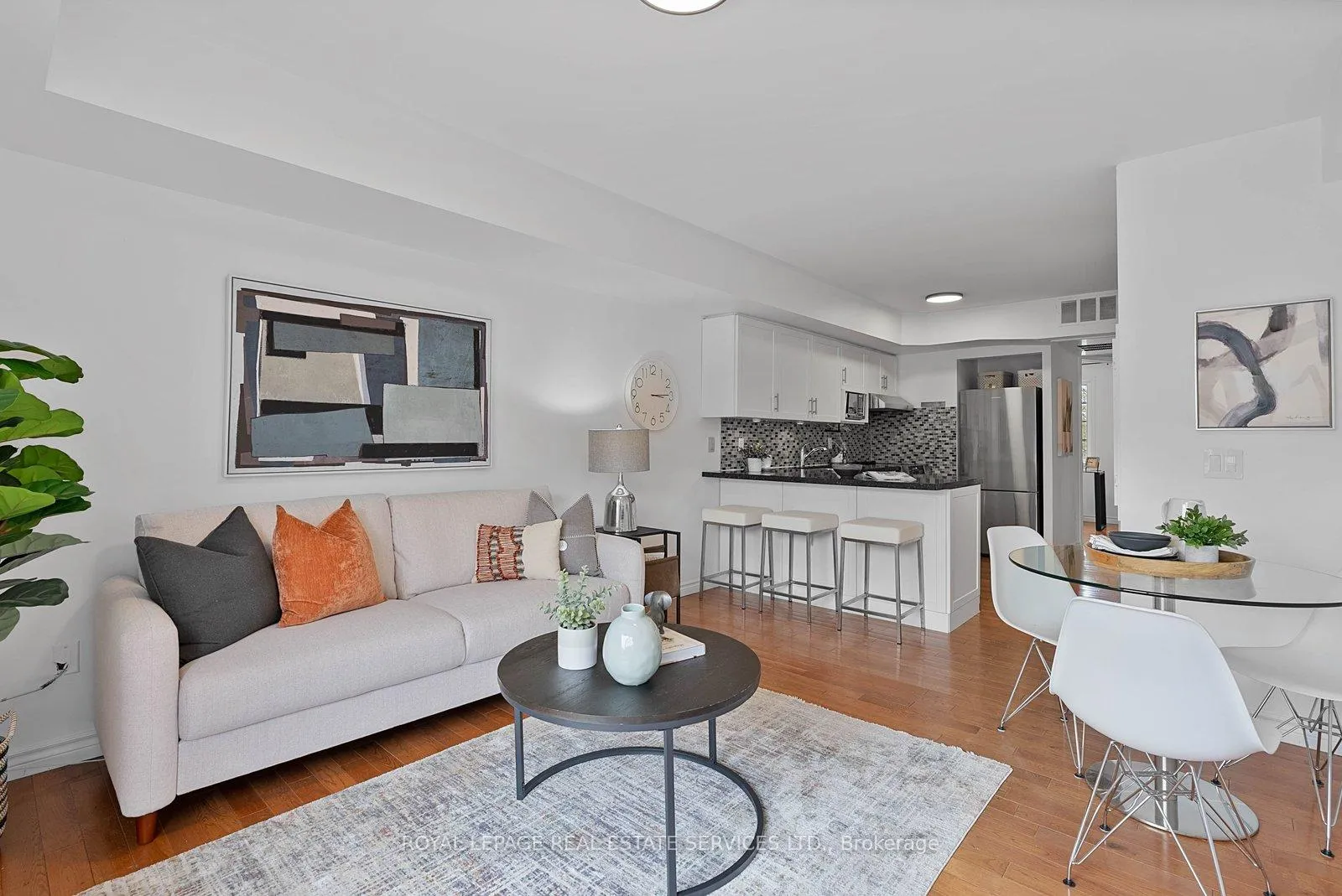 Photo 10 of Unit 207, 262 St Helens Avenue, Toronto, Dufferin Grove — HOMEH