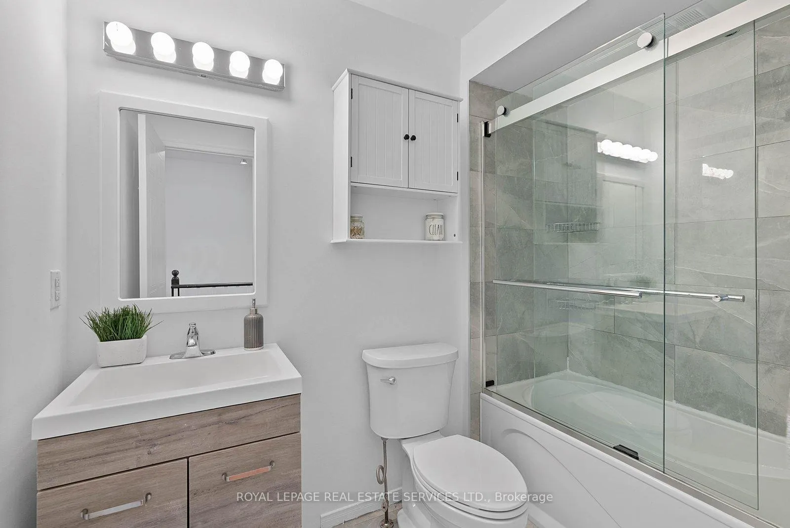 Photo 26 of Unit 207, 262 St Helens Avenue, Toronto, Dufferin Grove — HOMEH
